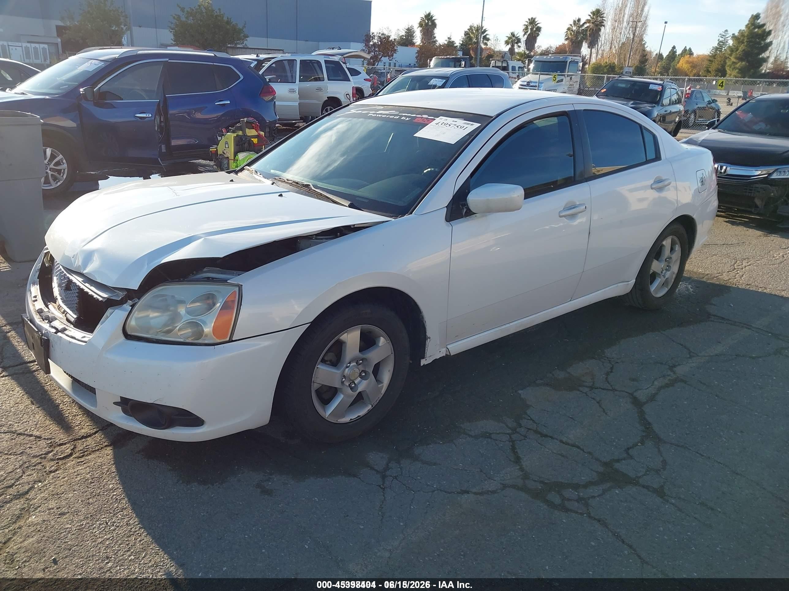 2012 Mitsubishi Galant Fe White vin: 4A32B2FF3CE009029