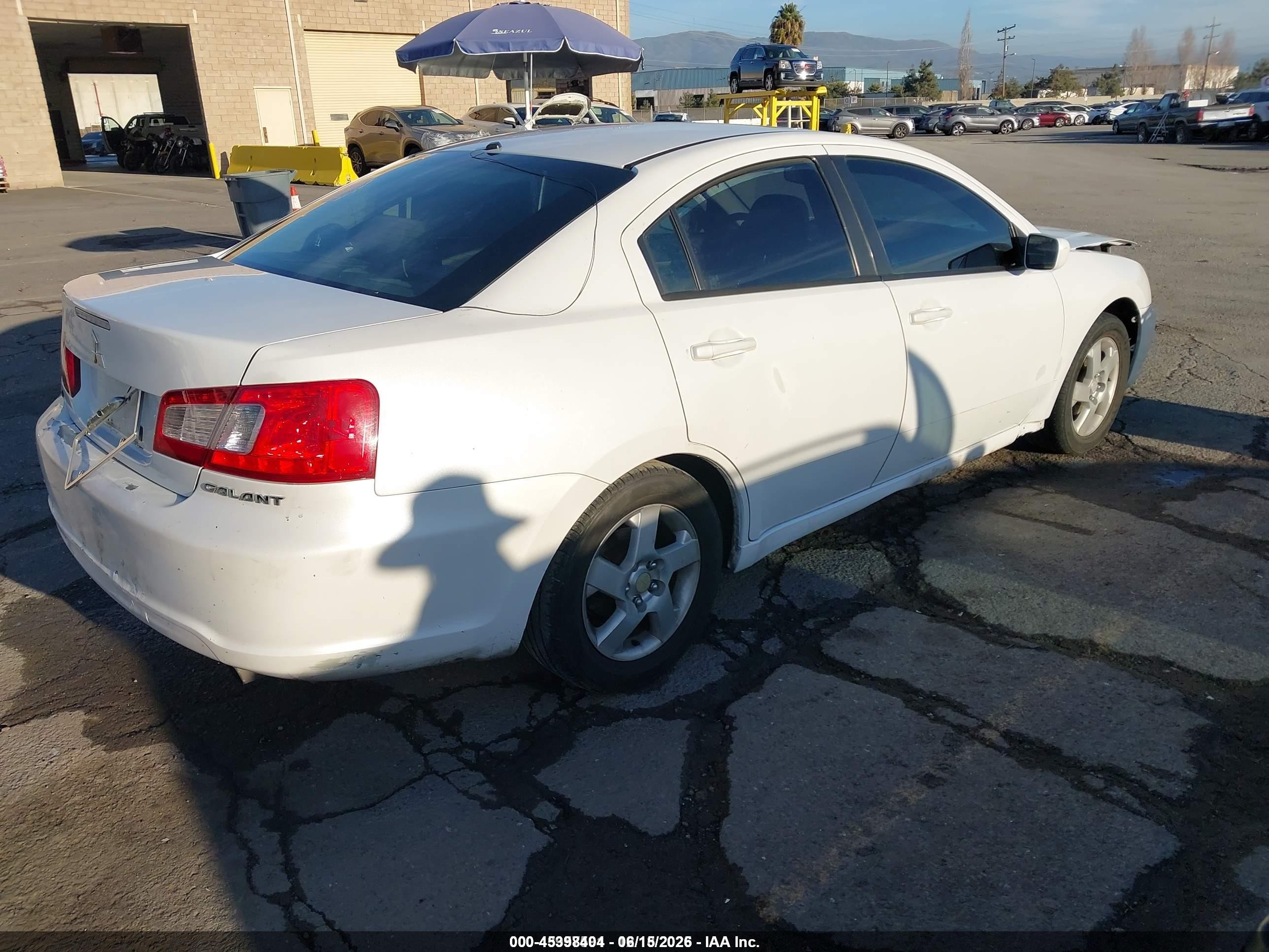 2012 Mitsubishi Galant Fe White vin: 4A32B2FF3CE009029