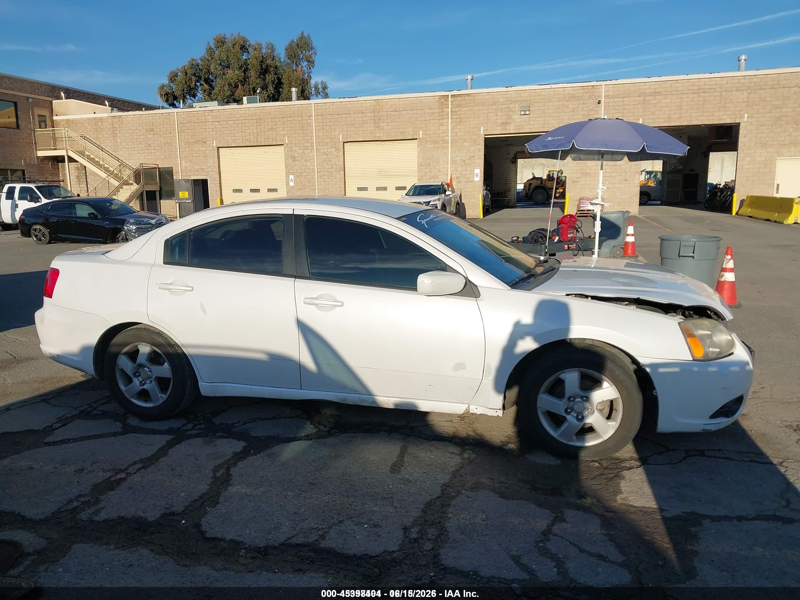 2012 Mitsubishi Galant Fe White vin: 4A32B2FF3CE009029
