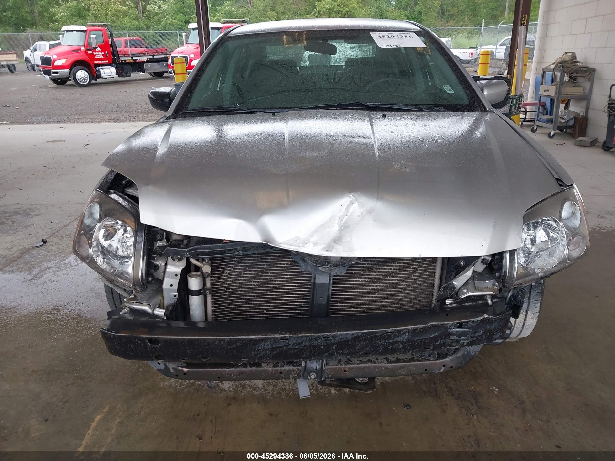 2012 Mitsubishi Galant Fe Silver vin: 4A32B2FF4CE022906