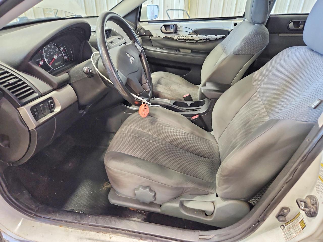 2010 Mitsubishi Galant Fe White vin: 4A32B2FF5AE014827