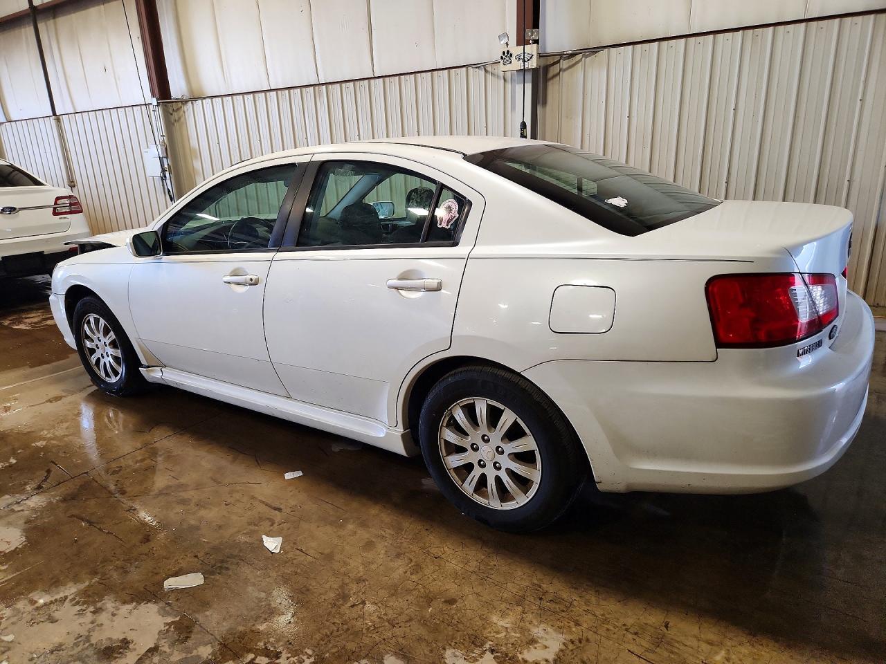 2010 Mitsubishi Galant Fe White vin: 4A32B2FF5AE014827
