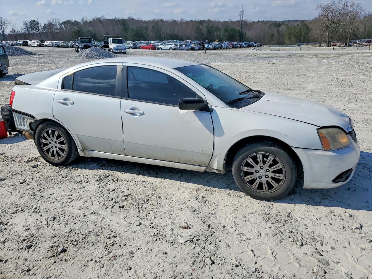 2012 Mitsubishi Galant Fe White vin: 4A32B2FF5CE013874
