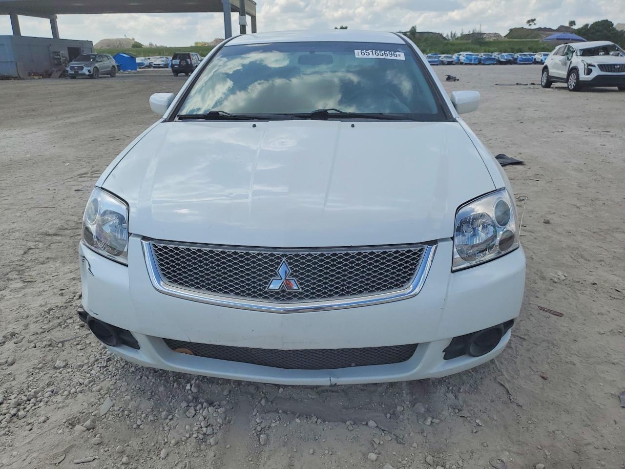 2011 Mitsubishi Galant Fe White vin: 4A32B2FF6BE015437