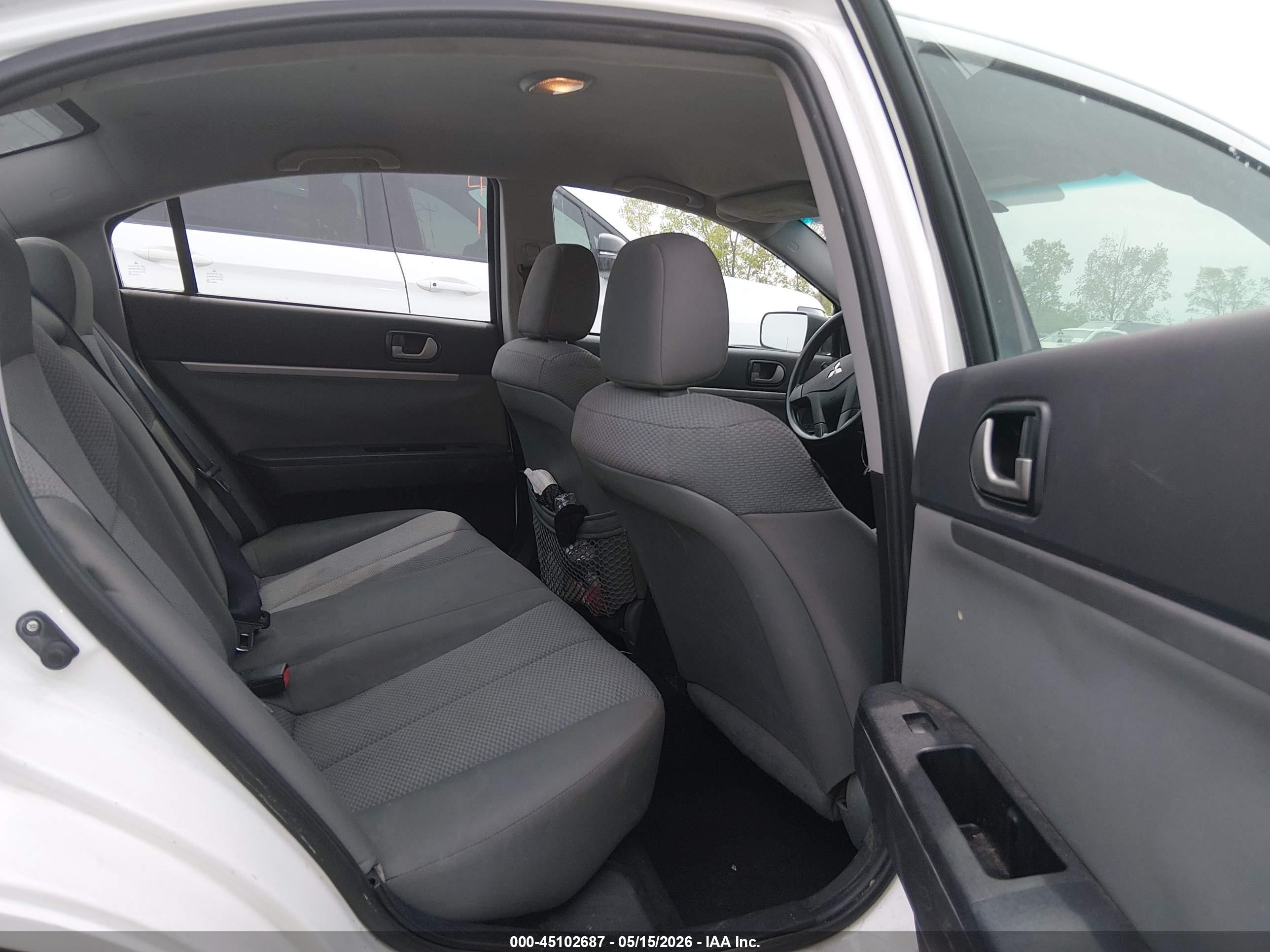 2010 Mitsubishi Galant Fe Белый vin: 4A32B2FF7AE015817