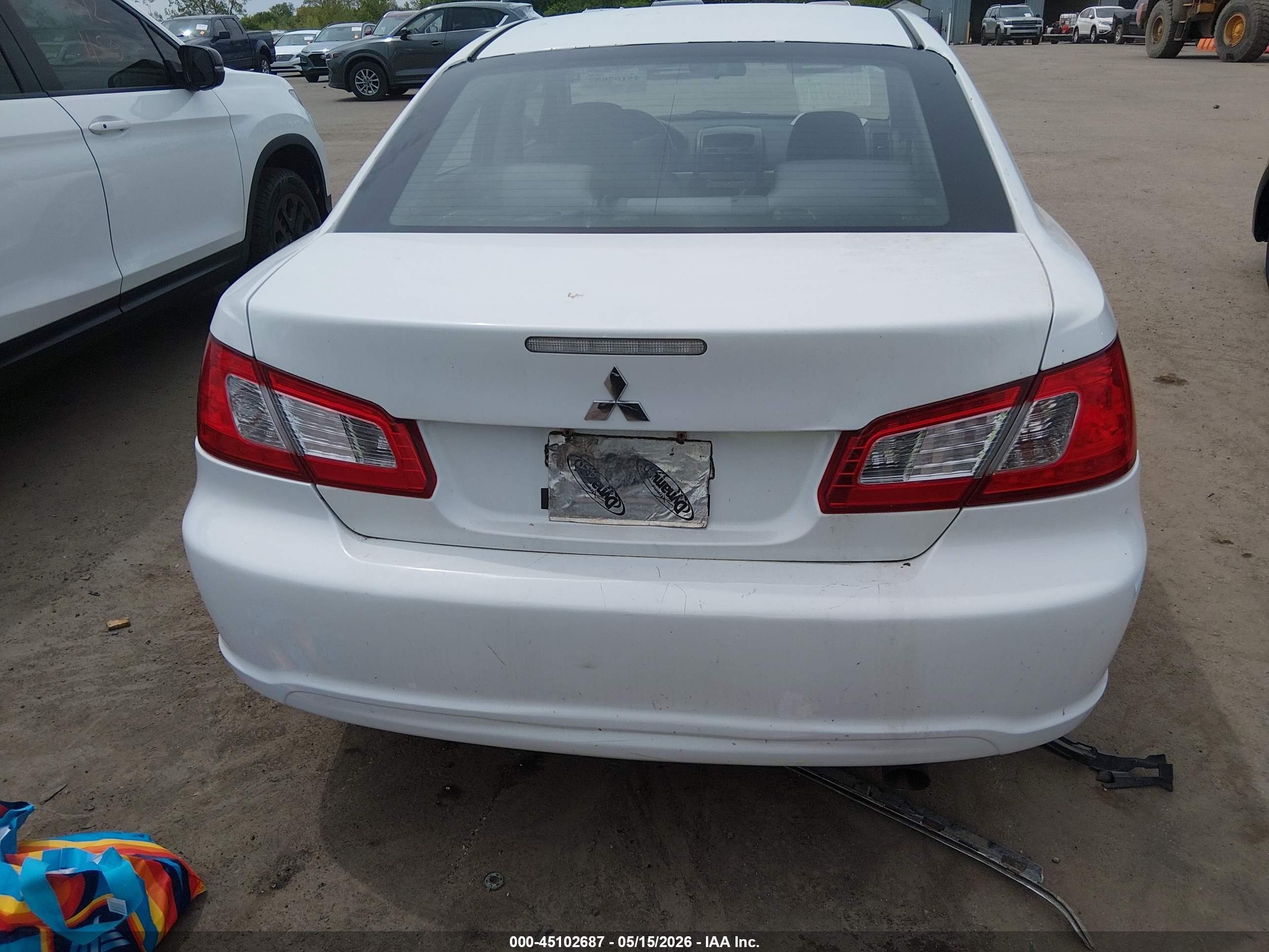 2010 Mitsubishi Galant Fe Белый vin: 4A32B2FF7AE015817