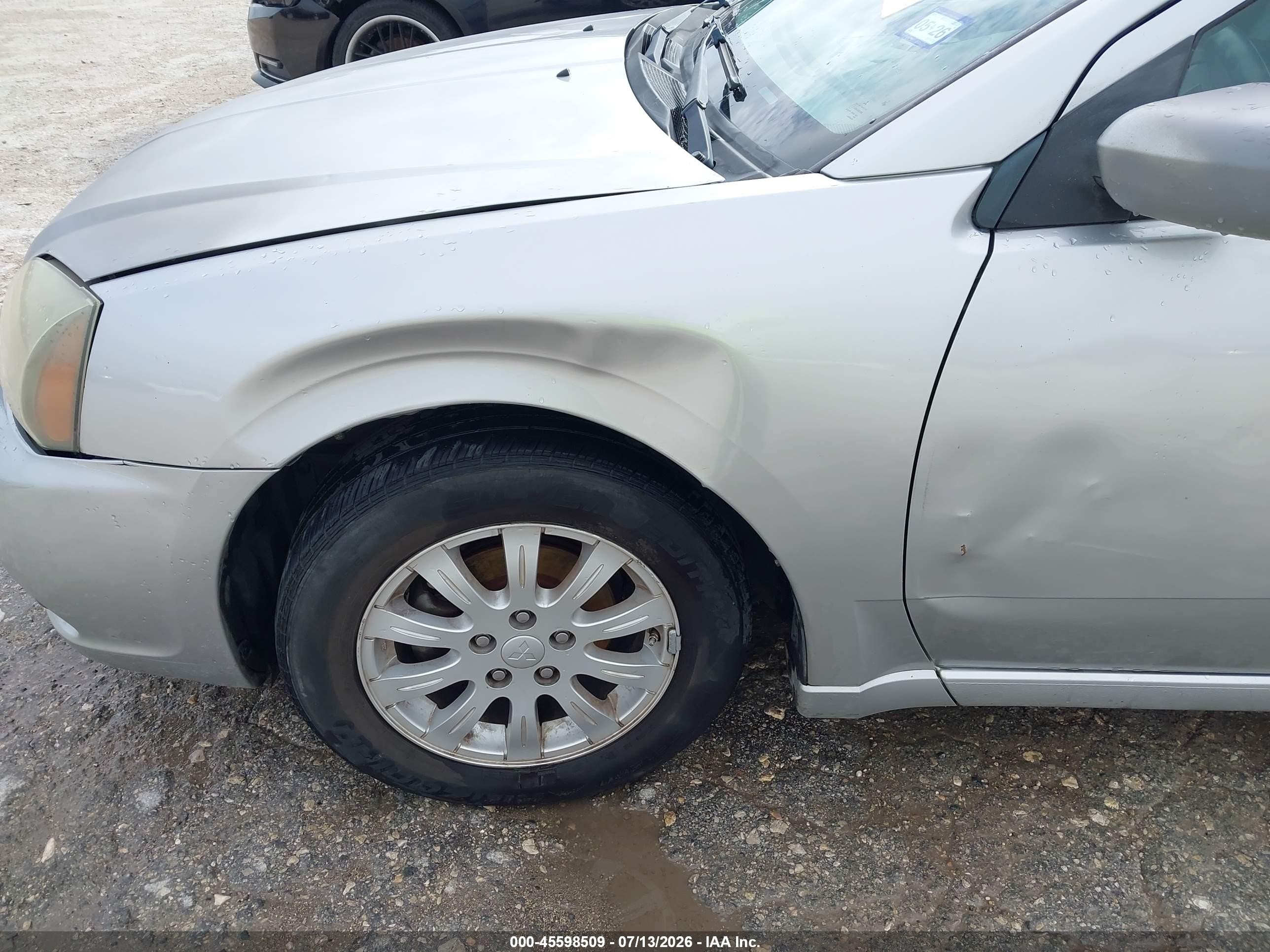 2011 Mitsubishi Galant Fe Silver vin: 4A32B2FF7BE018735