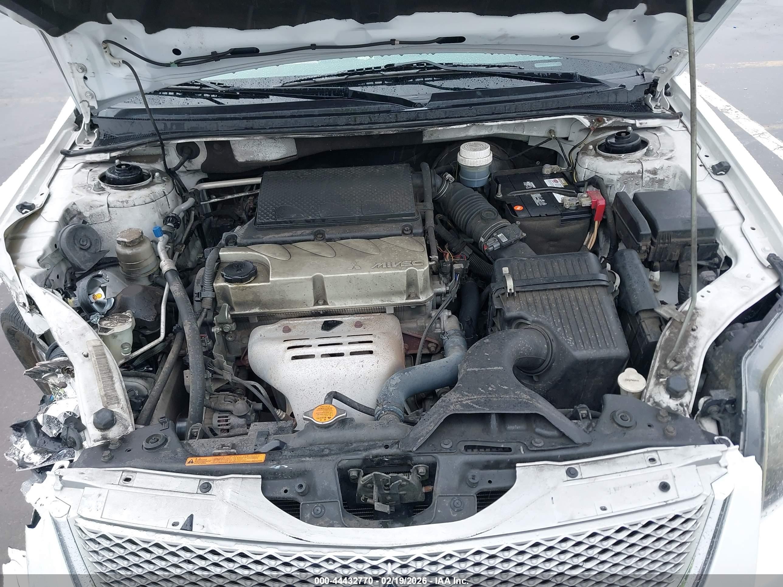 2011 Mitsubishi Galant Fe White vin: 4A32B2FF7BE018802