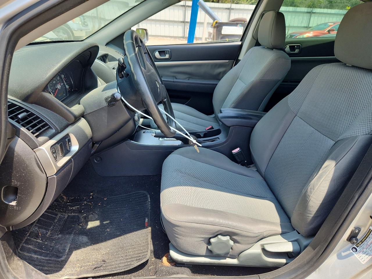 2011 Mitsubishi Galant Fe Silver vin: 4A32B2FF7BE029203