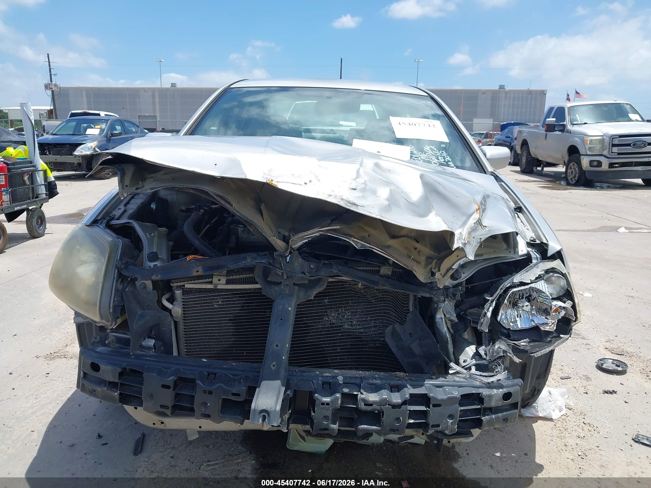 2010 Mitsubishi Galant Fe Silver vin: 4A32B2FF8AE002042