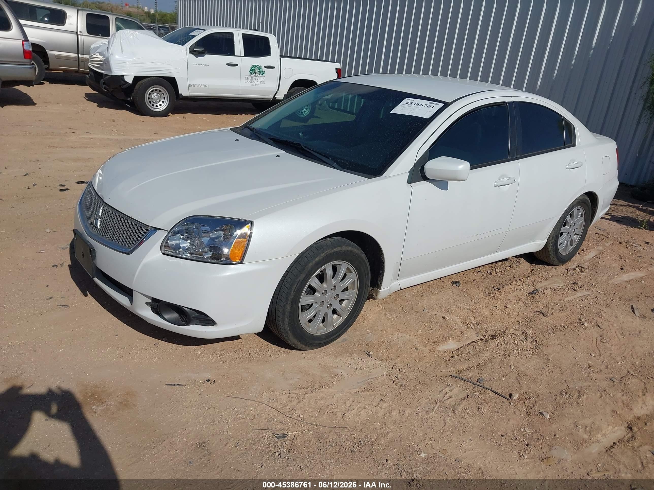 2011 Mitsubishi Galant Fe White vin: 4A32B2FF8BE018369