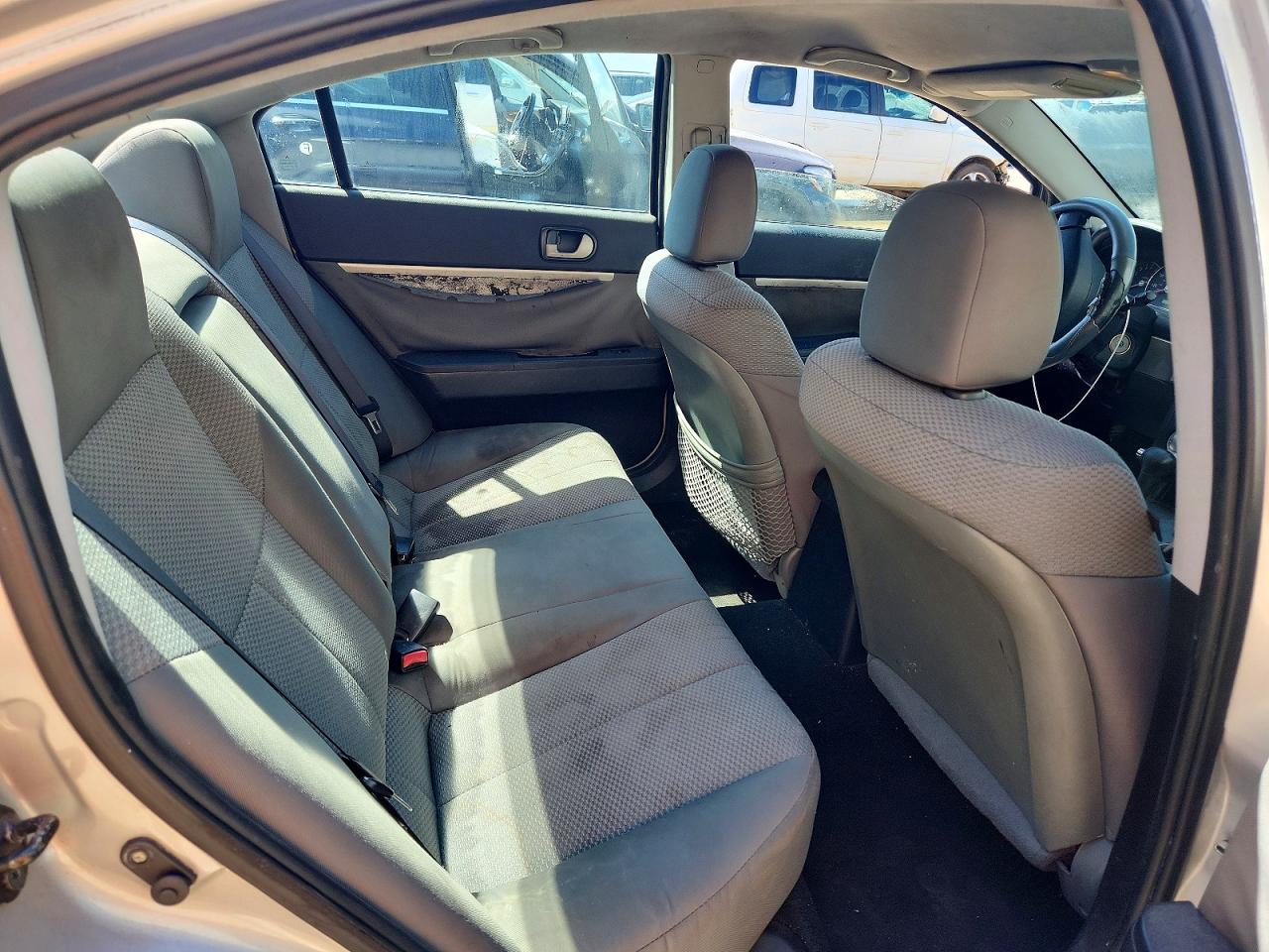 2011 Mitsubishi Galant Fe Silver vin: 4A32B2FF8BE018713