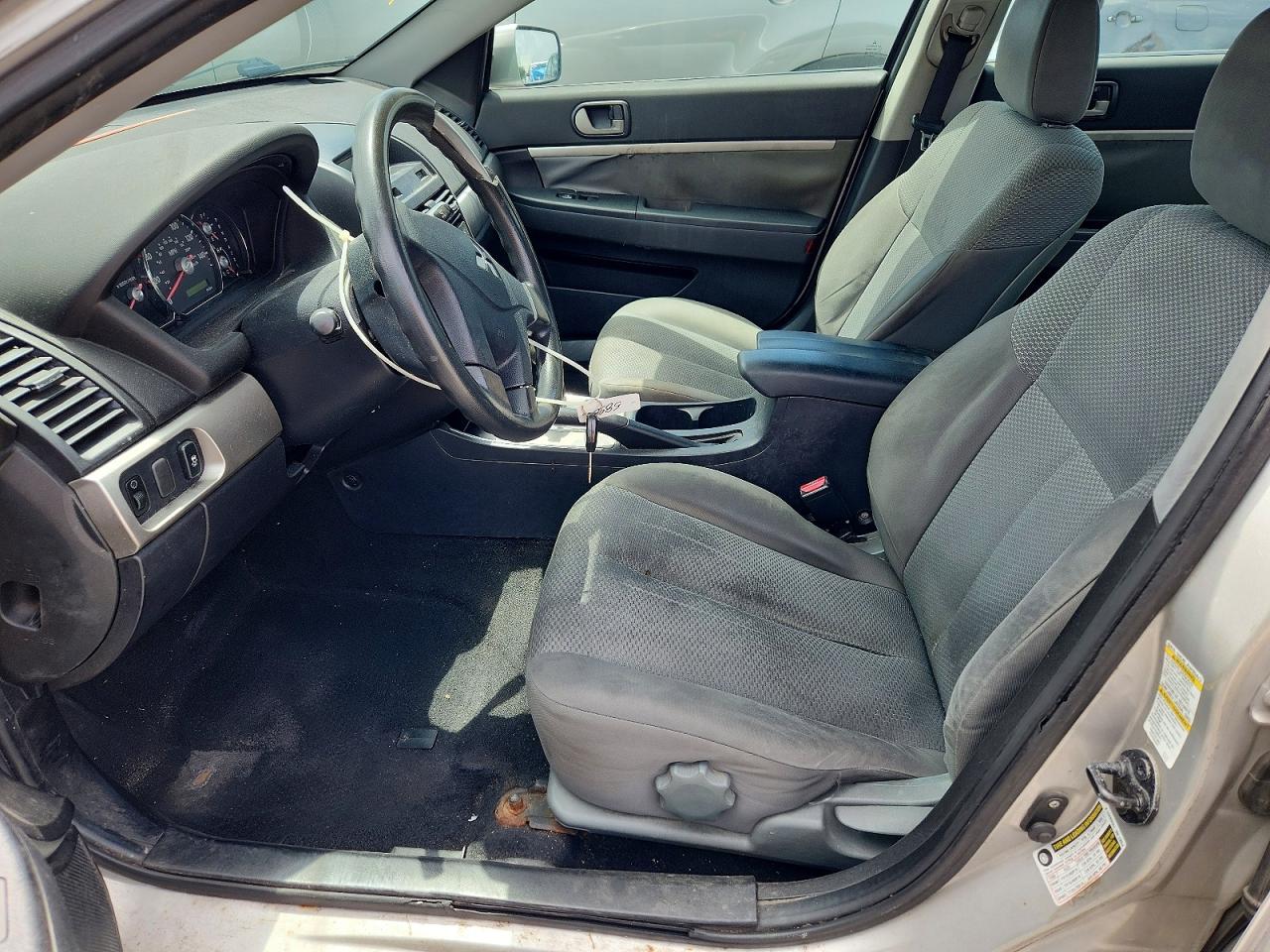 2011 Mitsubishi Galant Fe Silver vin: 4A32B2FF8BE018713