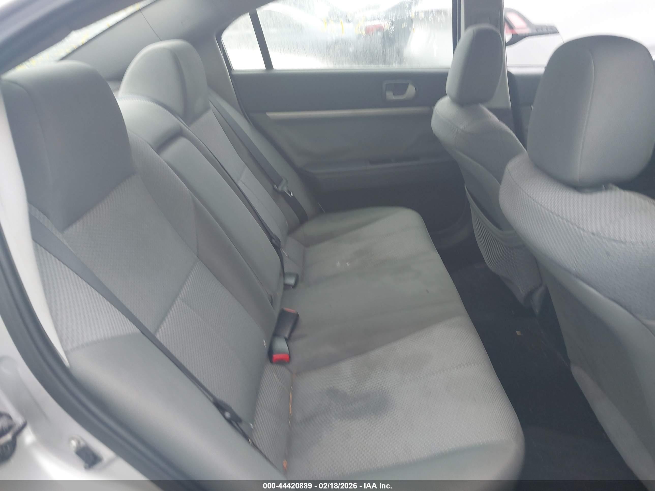 2011 Mitsubishi Galant Fe Gray vin: 4A32B2FF8BE021854
