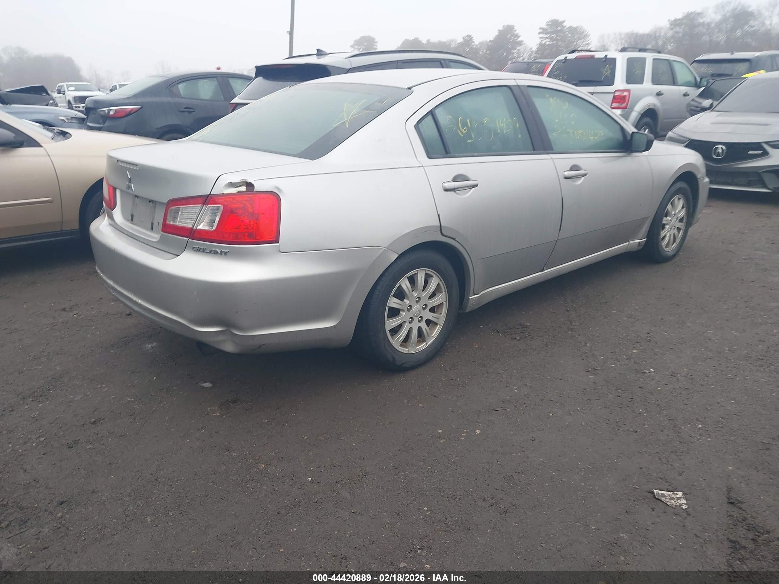 2011 Mitsubishi Galant Fe Gray vin: 4A32B2FF8BE021854