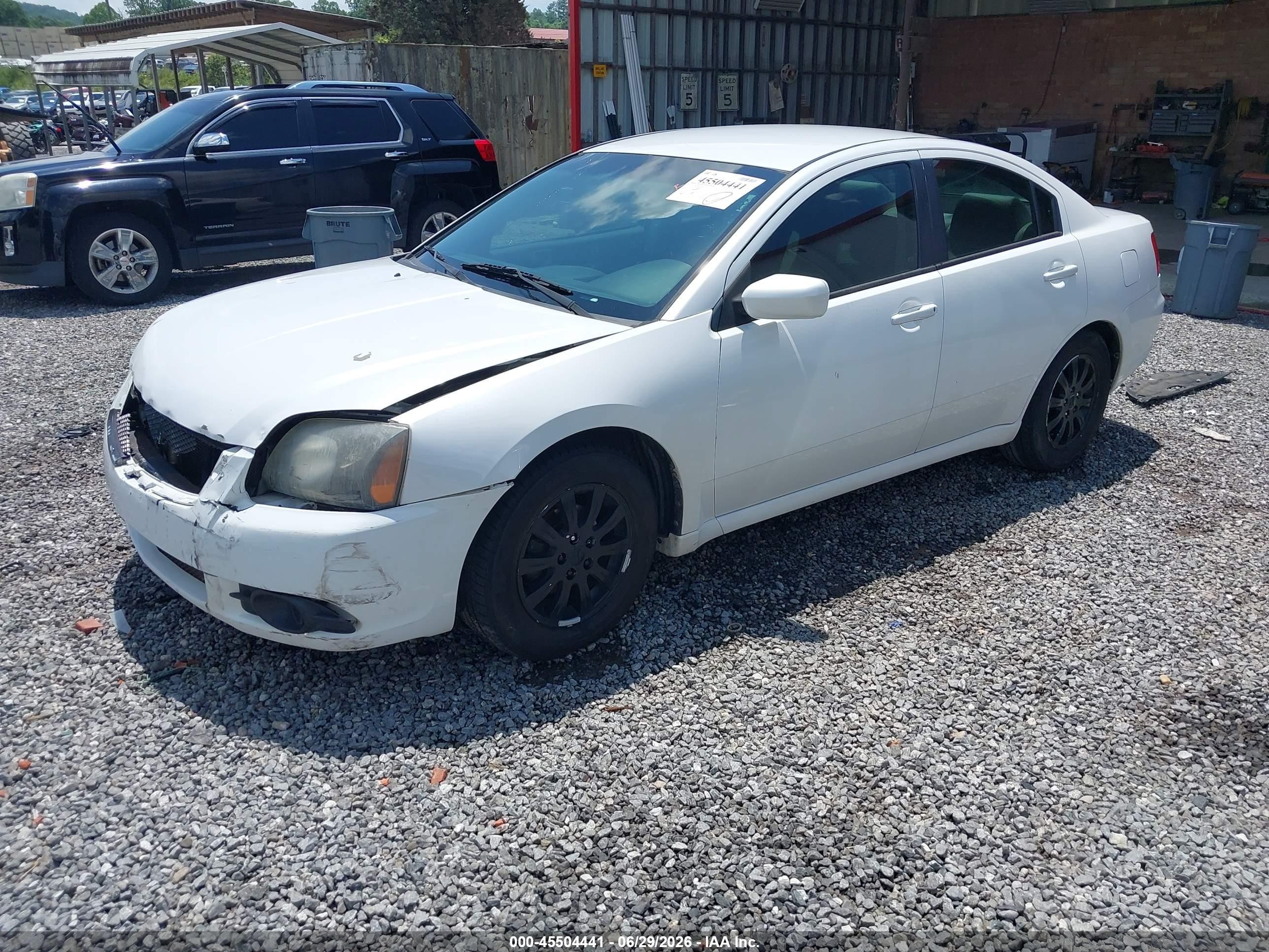 2011 Mitsubishi Galant Fe White vin: 4A32B2FF9BE030272