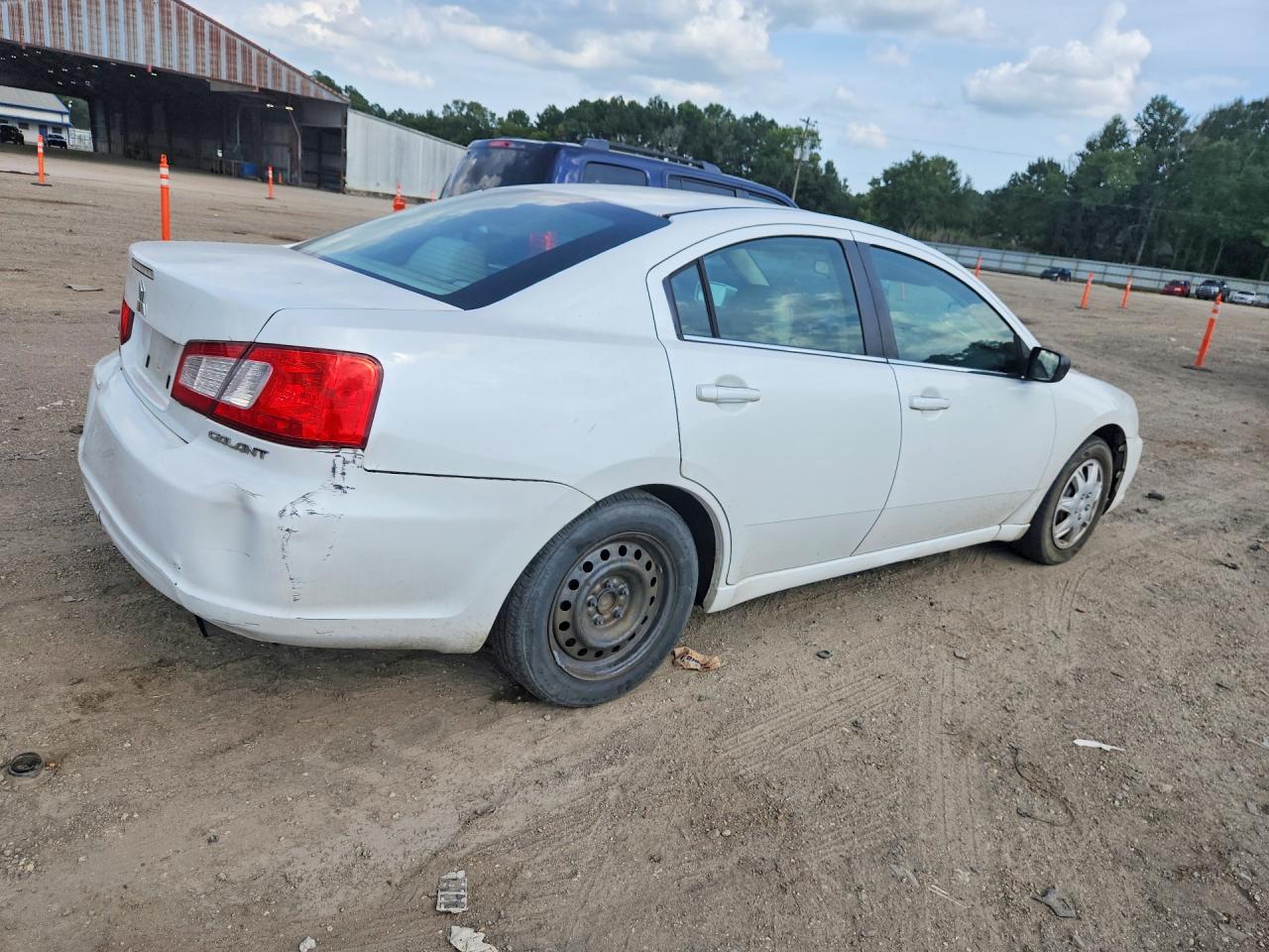 2012 Mitsubishi Galant Es Белый vin: 4A32B3FF0CE013741