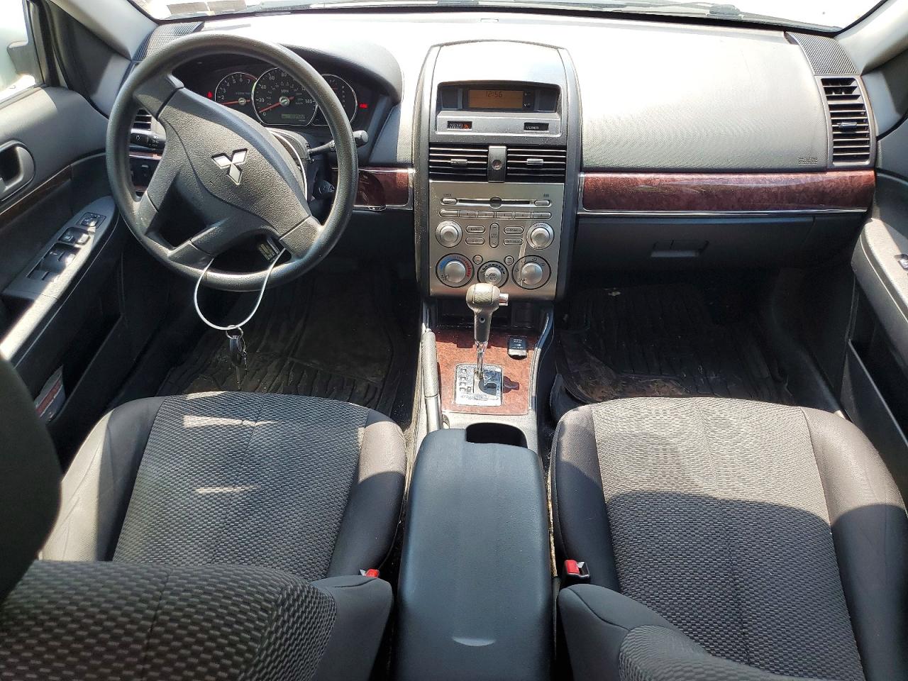 2012 Mitsubishi Galant Es Белый vin: 4A32B3FF1CE024554