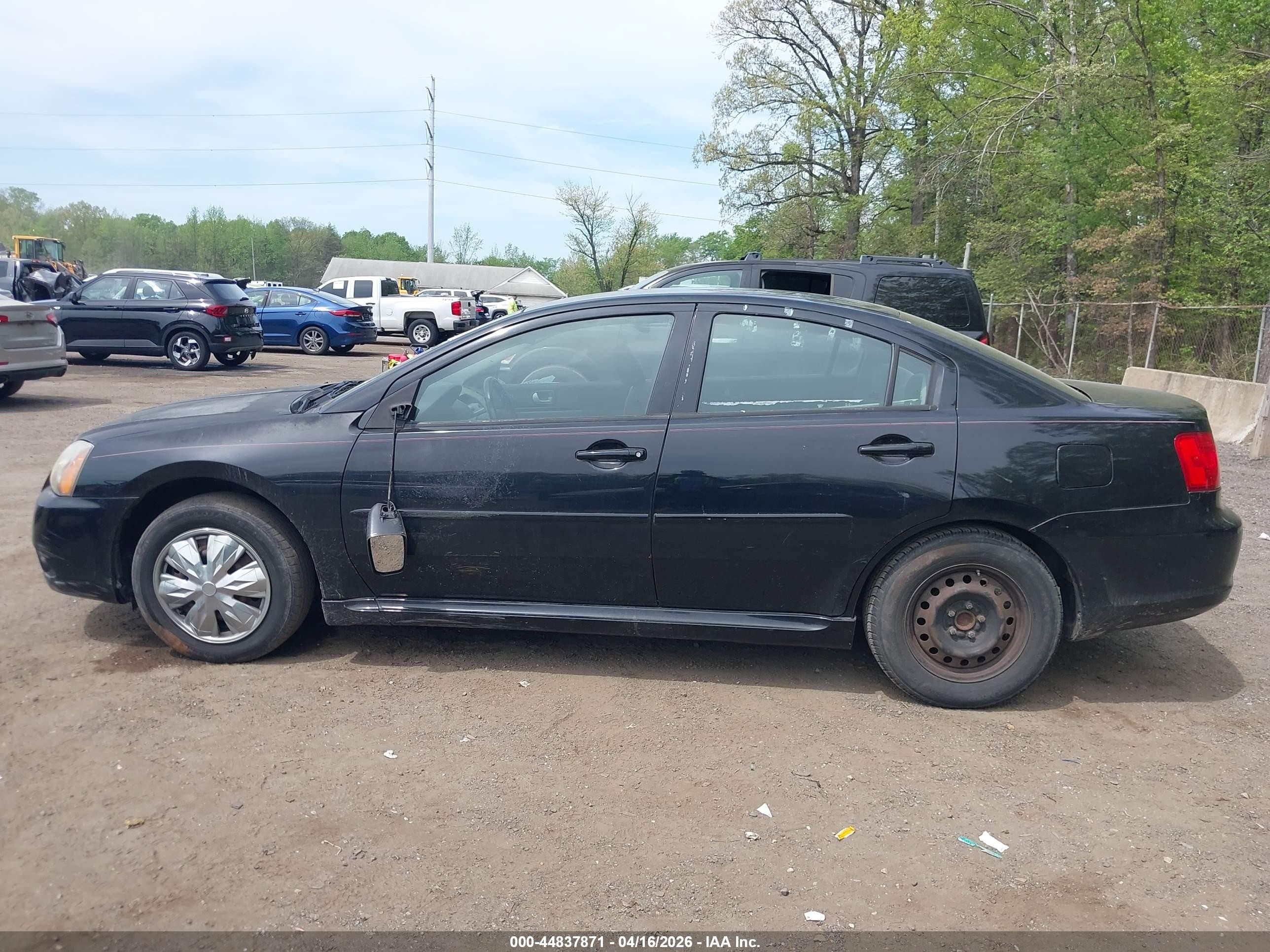 2010 Mitsubishi Galant Es/se Черный vin: 4A32B3FF2AE003872