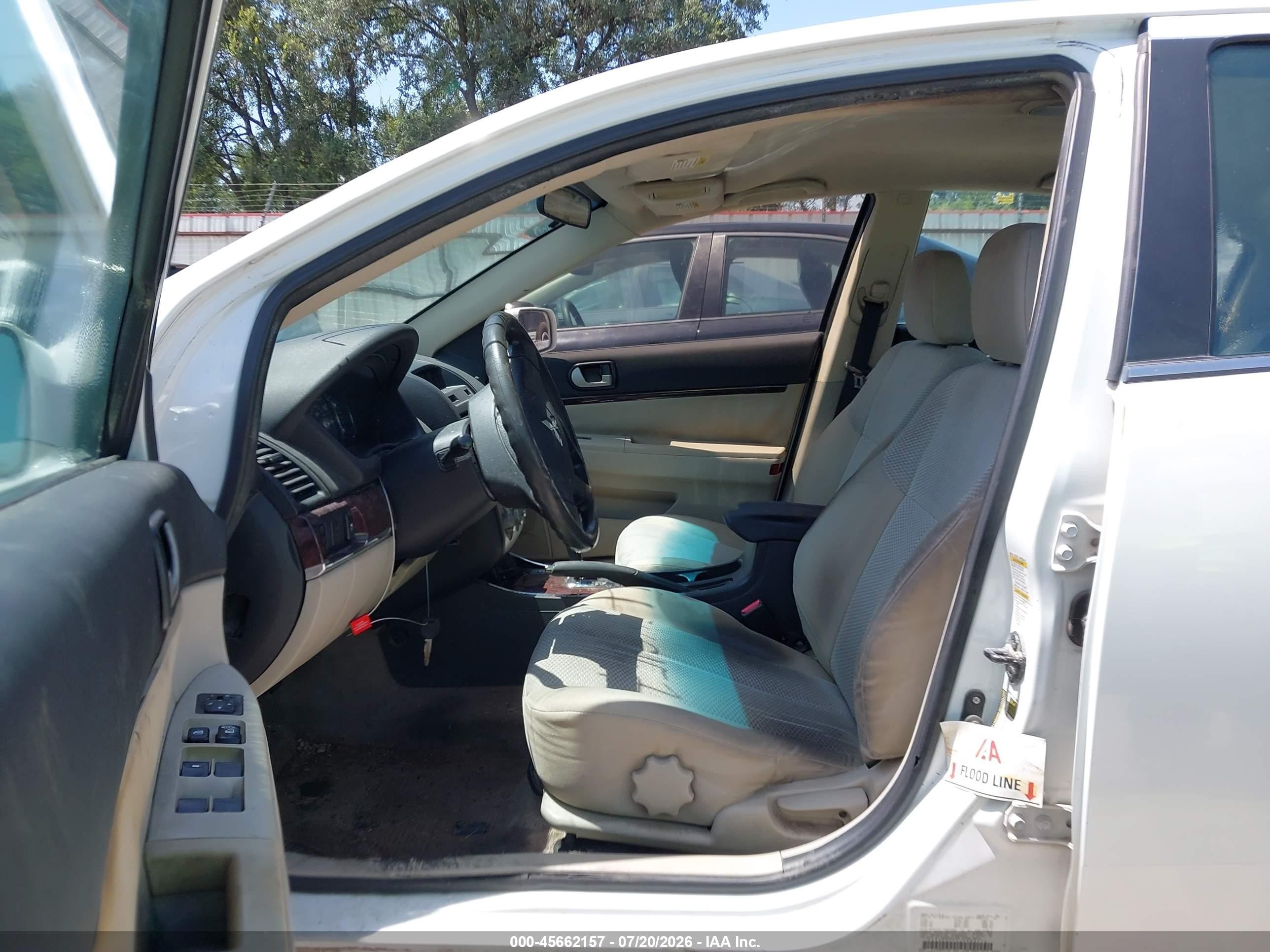 2012 Mitsubishi Galant Es/se White vin: 4A32B3FF2CE009478