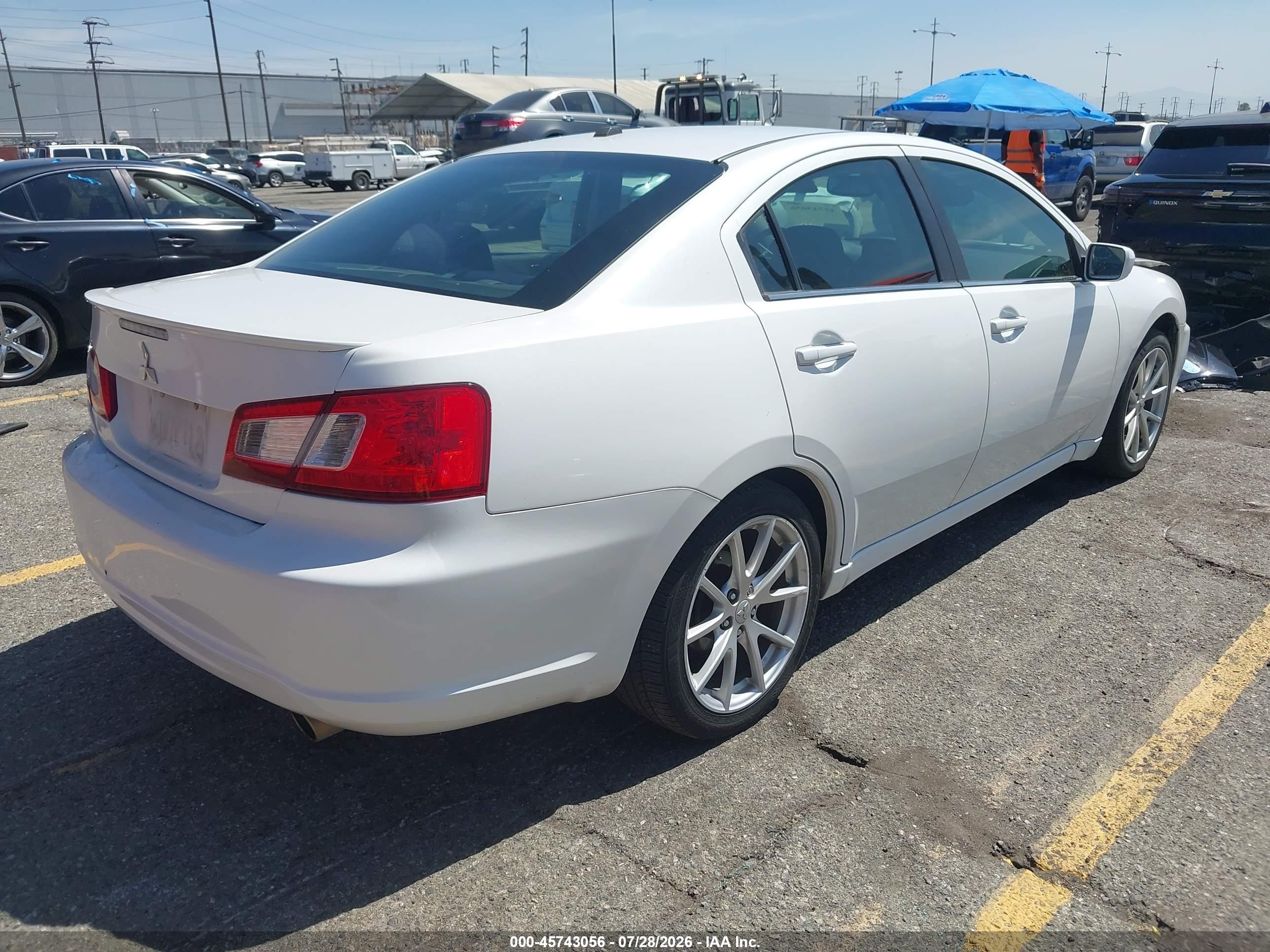 2012 Mitsubishi Galant Es/se White vin: 4A32B3FF2CE012042