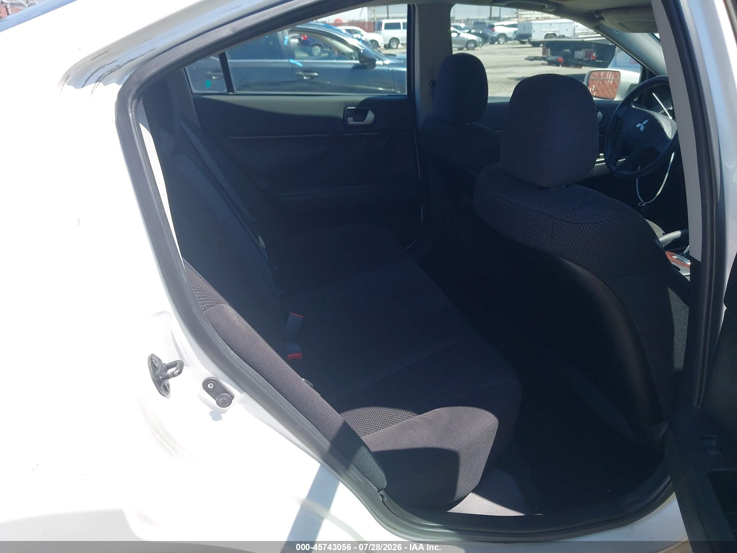 2012 Mitsubishi Galant Es/se White vin: 4A32B3FF2CE012042