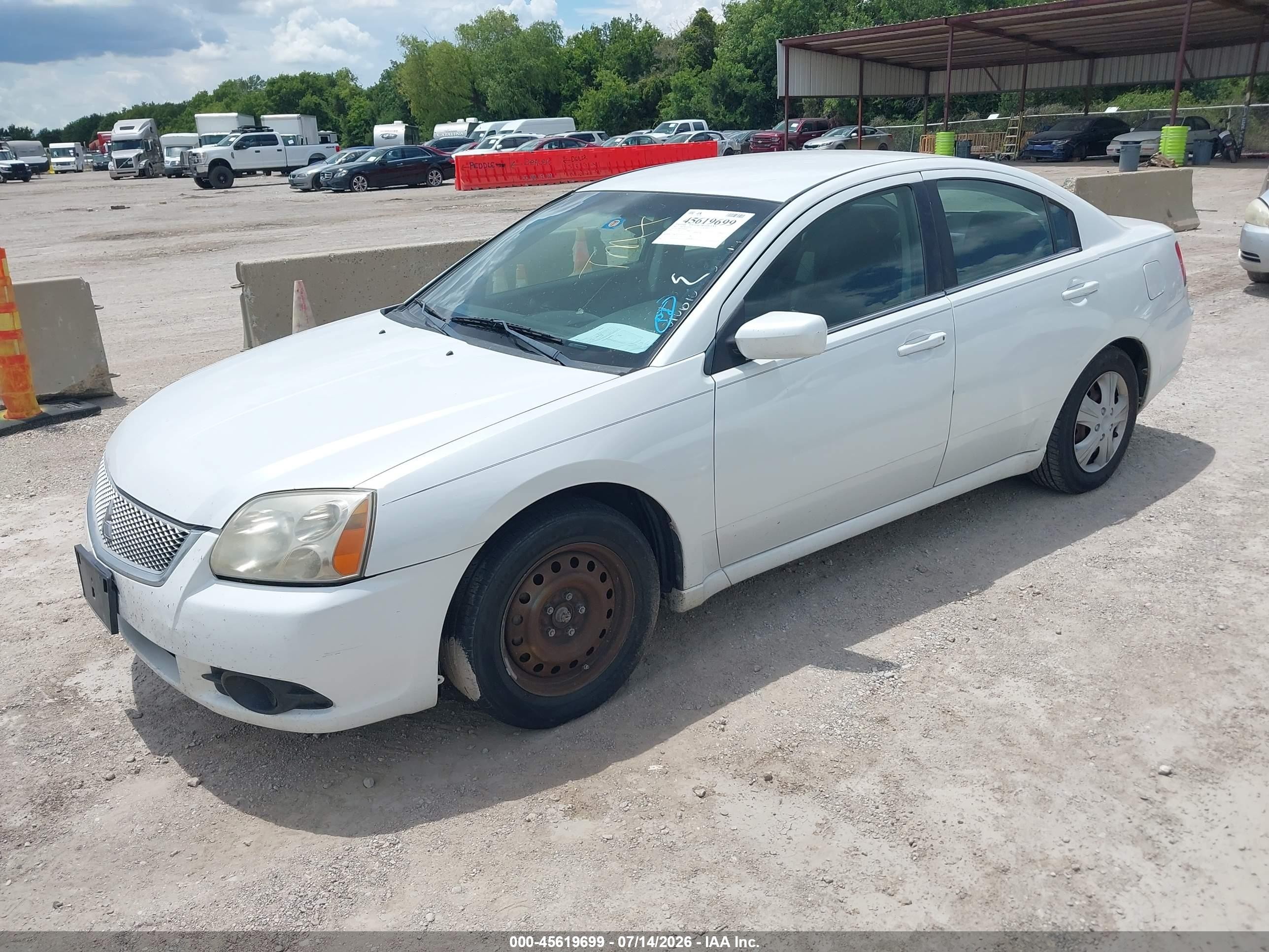 2012 Mitsubishi Galant Es/se White vin: 4A32B3FF3CE010610