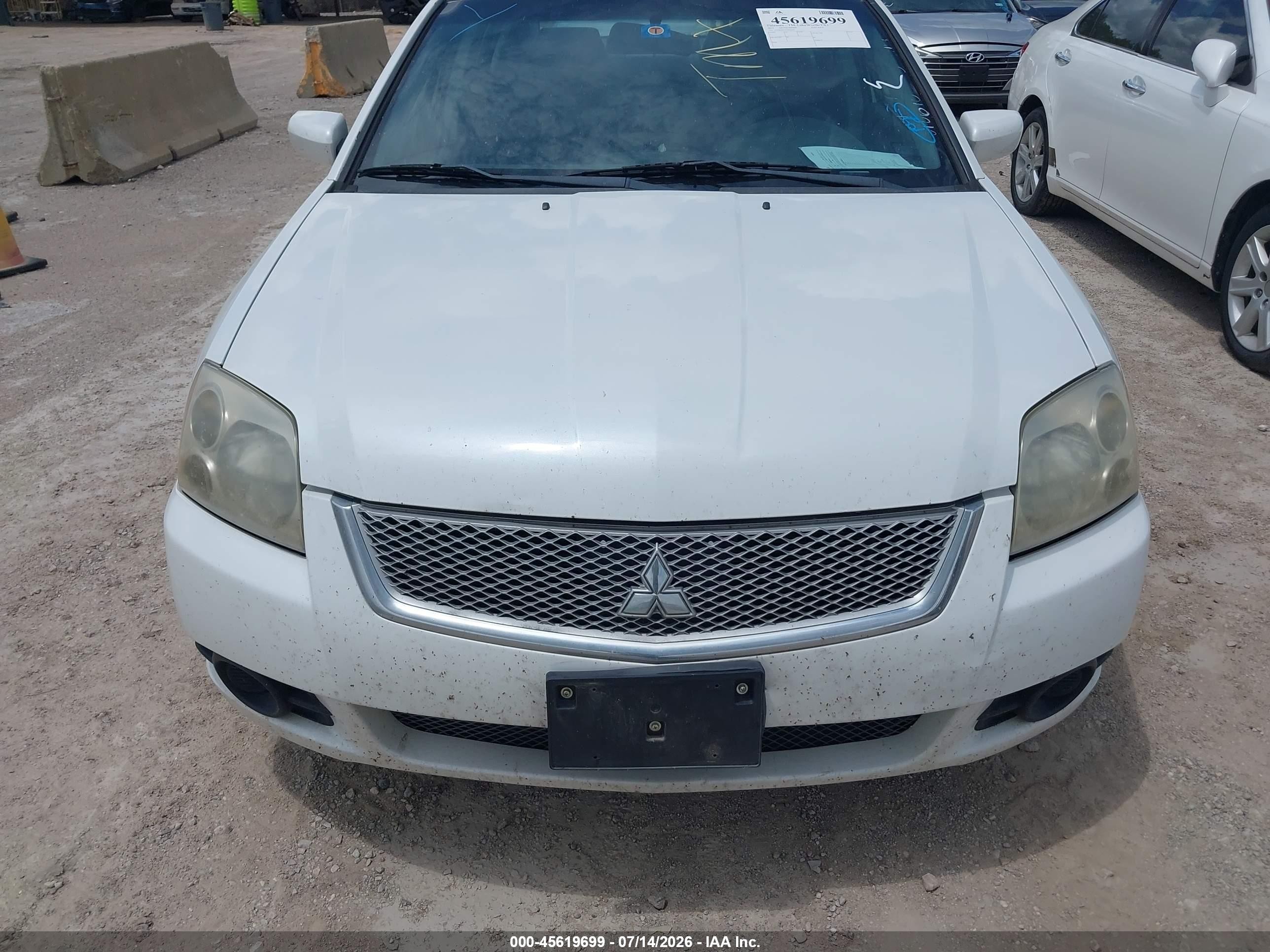 2012 Mitsubishi Galant Es/se White vin: 4A32B3FF3CE010610