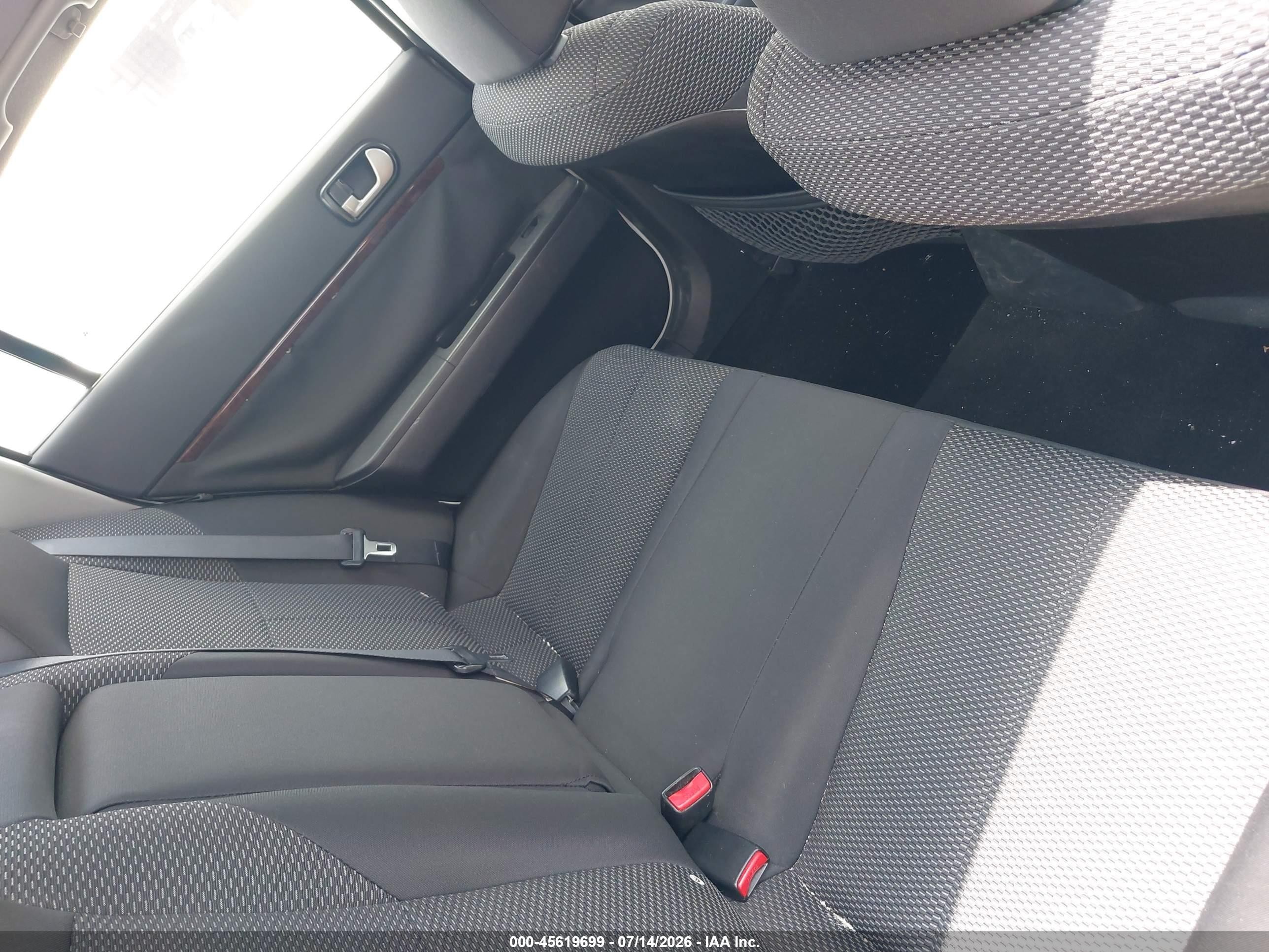 2012 Mitsubishi Galant Es/se White vin: 4A32B3FF3CE010610