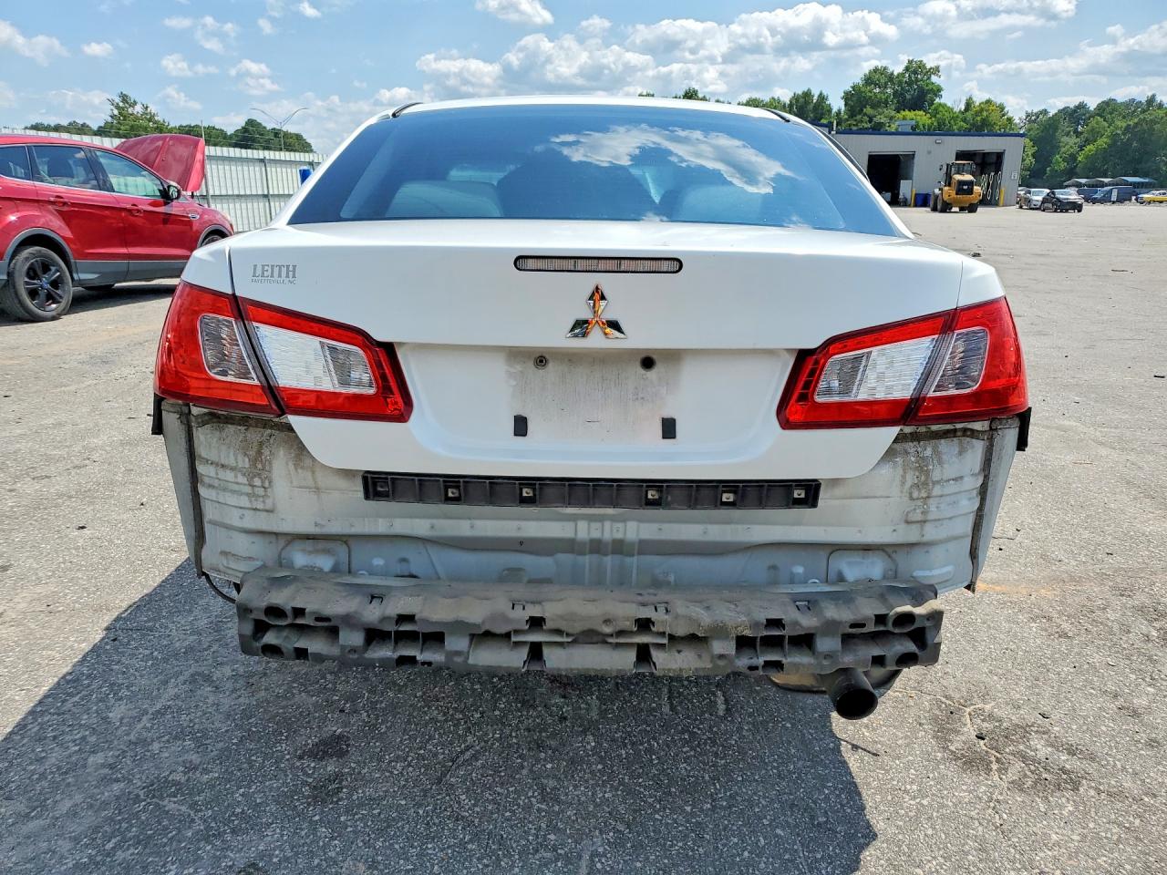2012 Mitsubishi Galant Es White vin: 4A32B3FF6CE021651