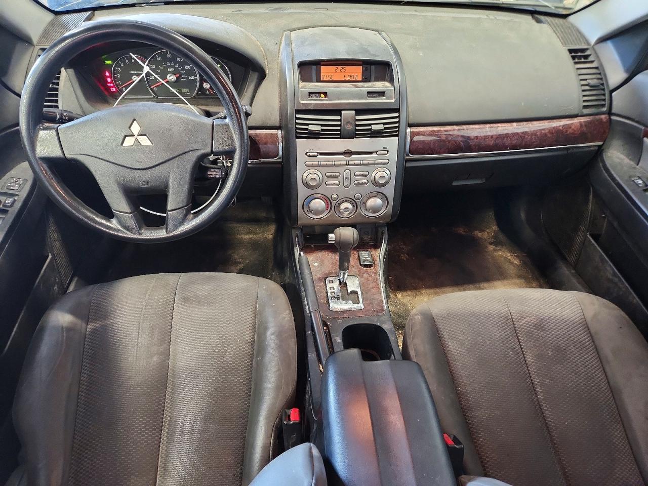 2011 Mitsubishi Galant Es Черный vin: 4A32B3FF8BE033752
