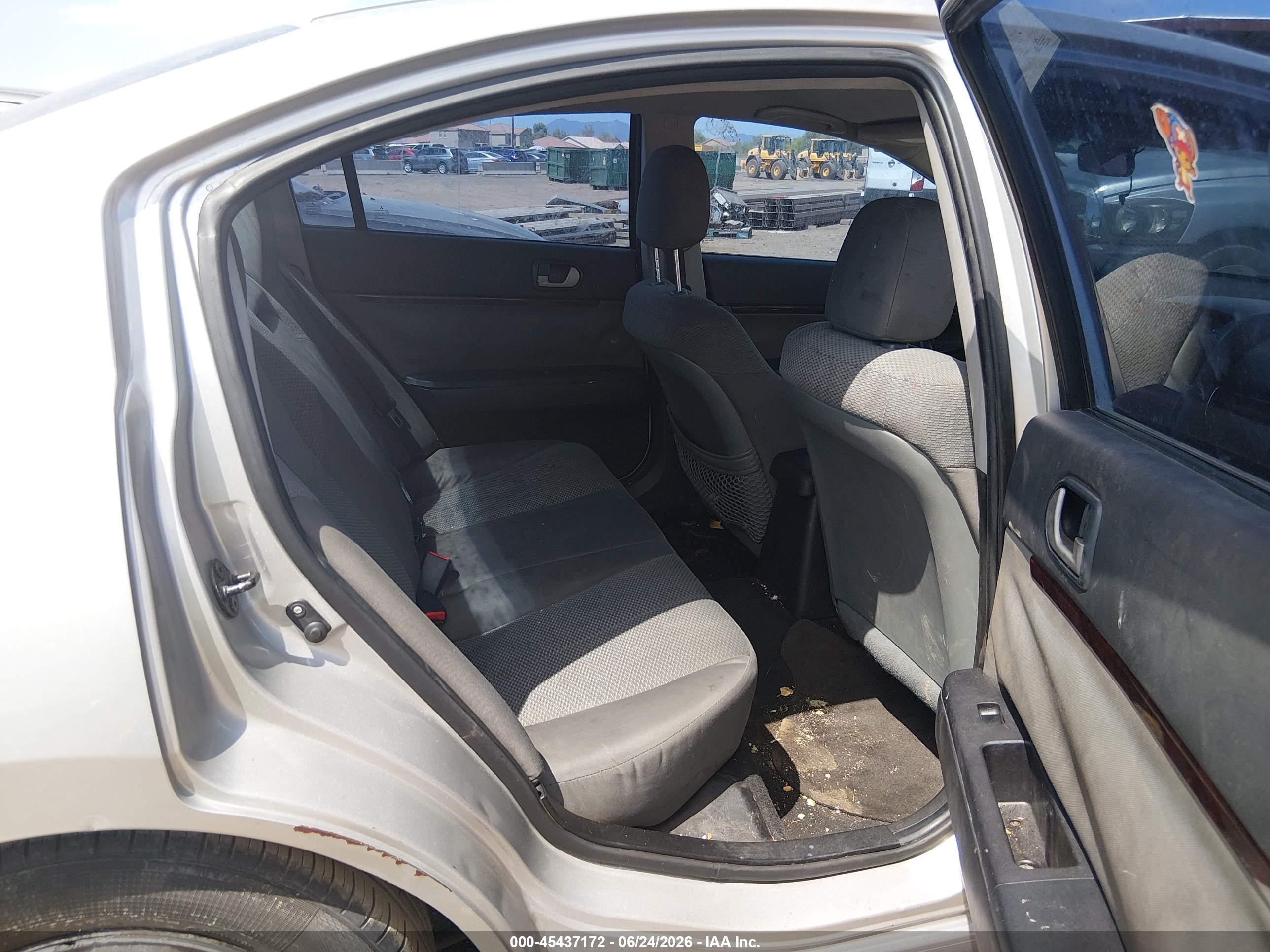 2011 Mitsubishi Galant Es/se Silver vin: 4A32B3FFXBE016001