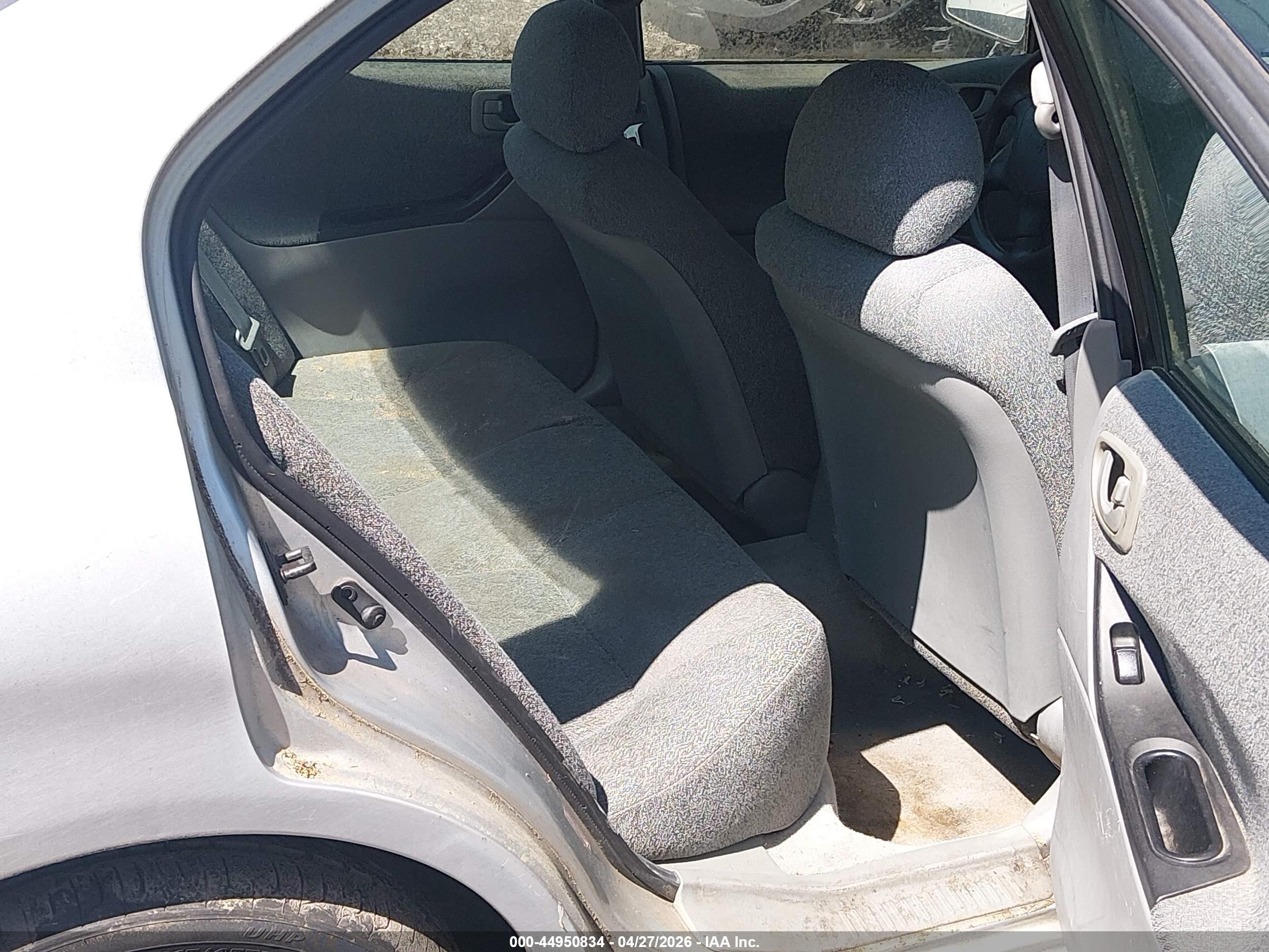 2002 Mitsubishi Galant De Gray vin: 4A3AA36G12E077812