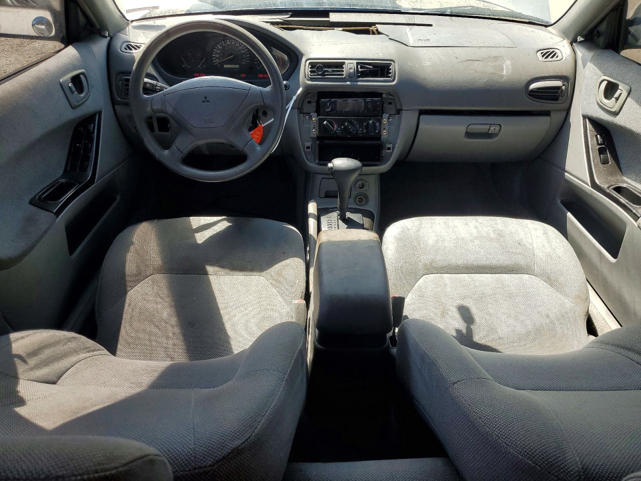 2000 Mitsubishi Galant De Gray vin: 4A3AA36G2YE135239