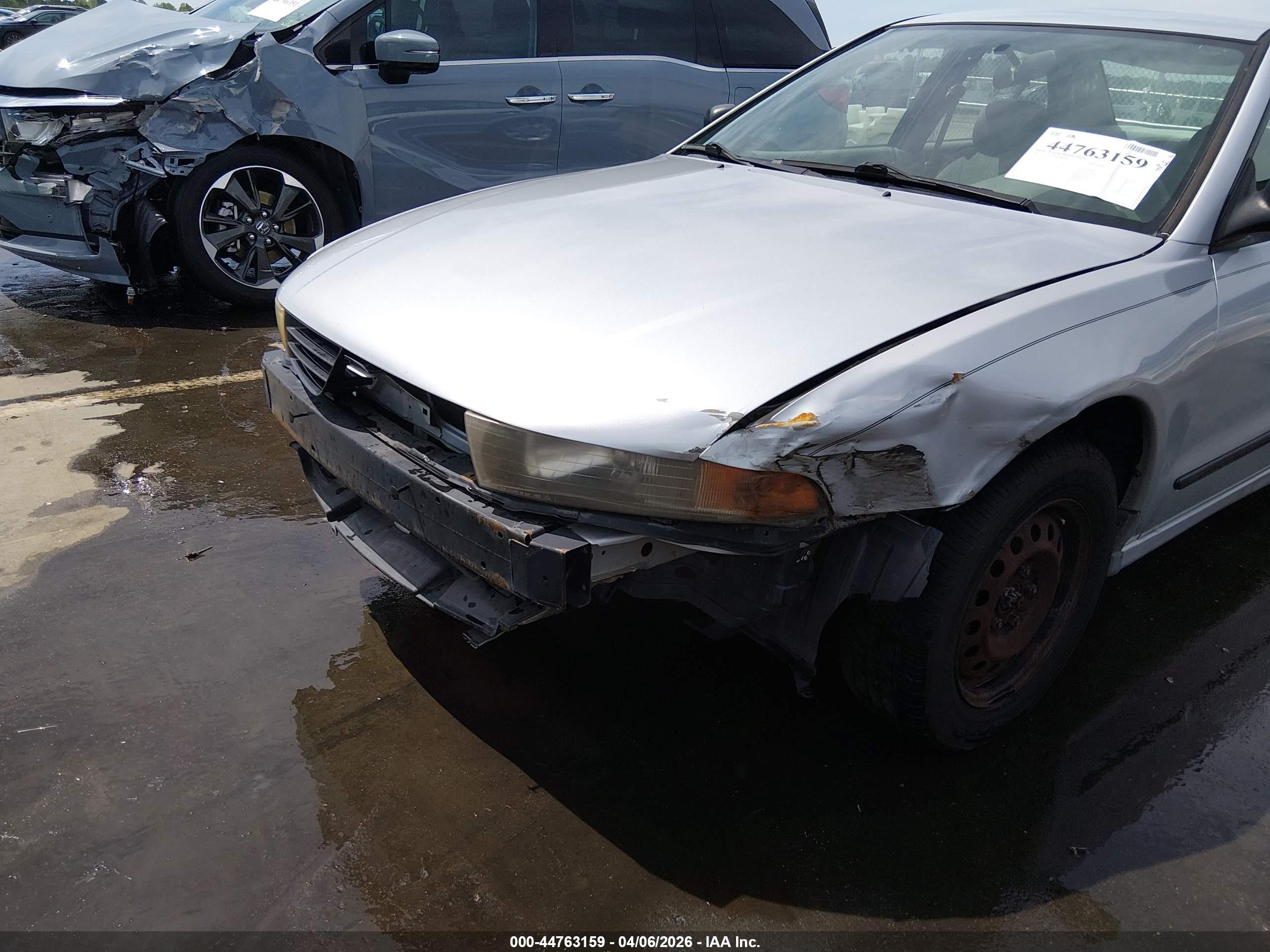 2003 Mitsubishi Galant De Silver vin: 4A3AA36G53E127192