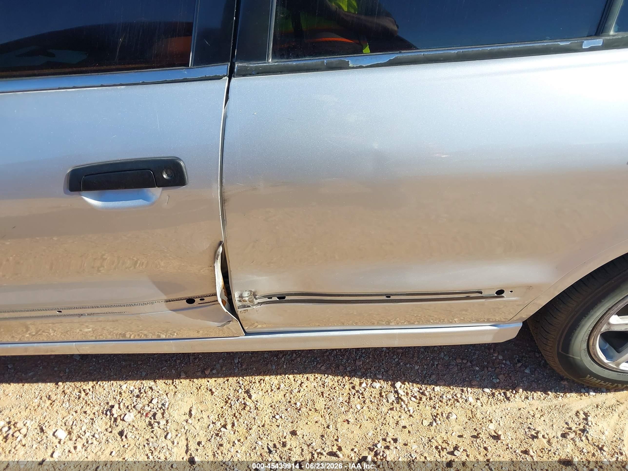 2002 Mitsubishi Galant De Silver vin: 4A3AA36G62E131119