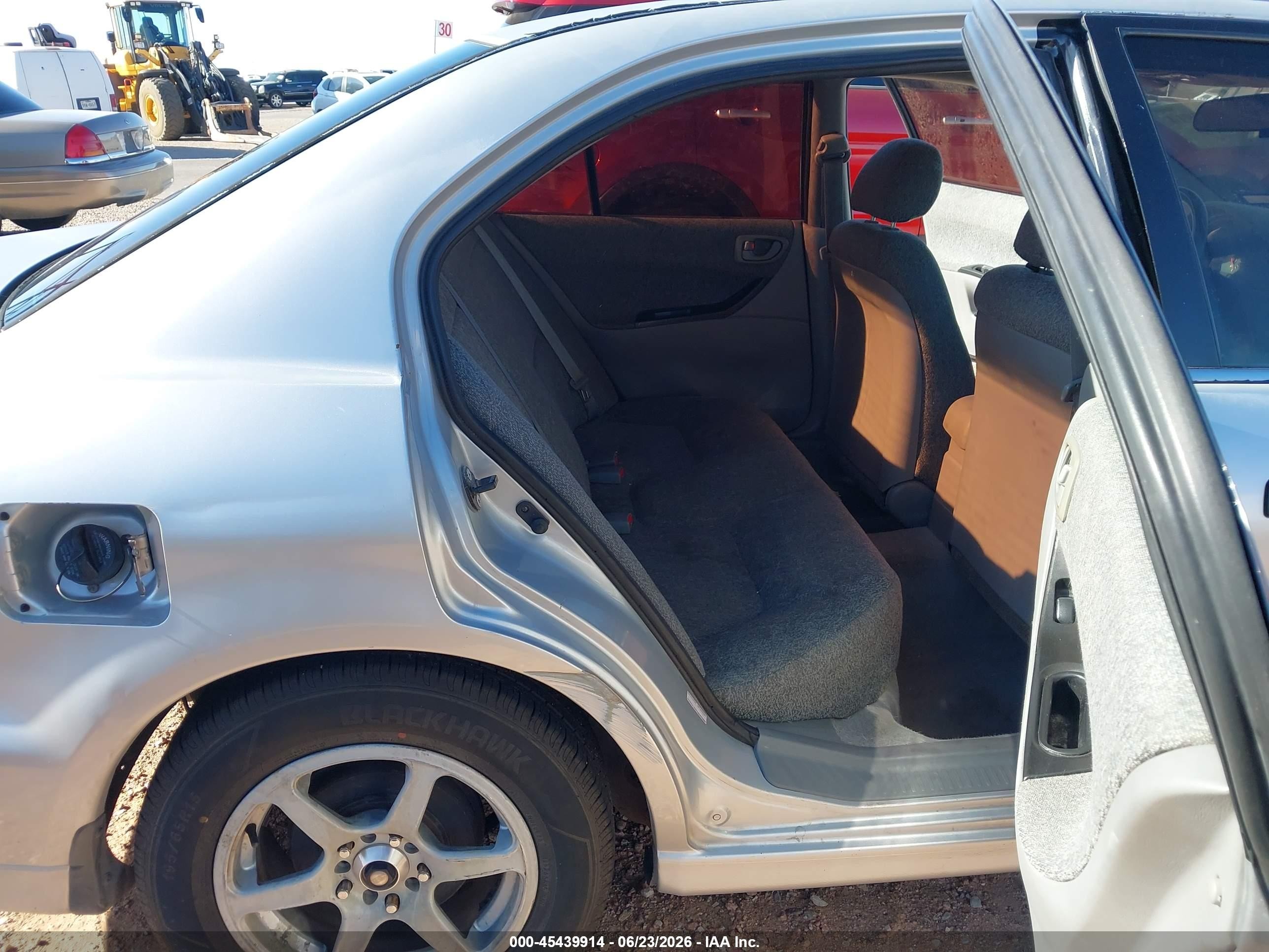 2002 Mitsubishi Galant De Silver vin: 4A3AA36G62E131119