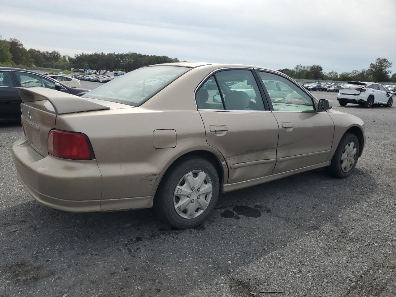 2002 Mitsubishi Galant Es Beige vin: 4A3AA46G02E159133
