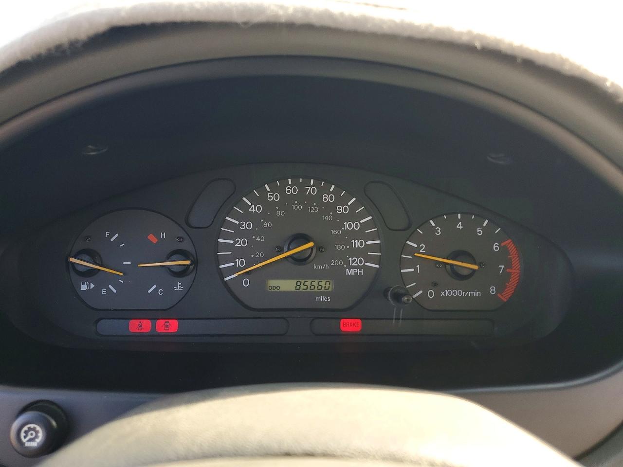 2000 Mitsubishi Galant Es Silver vin: 4A3AA46G0YE097645