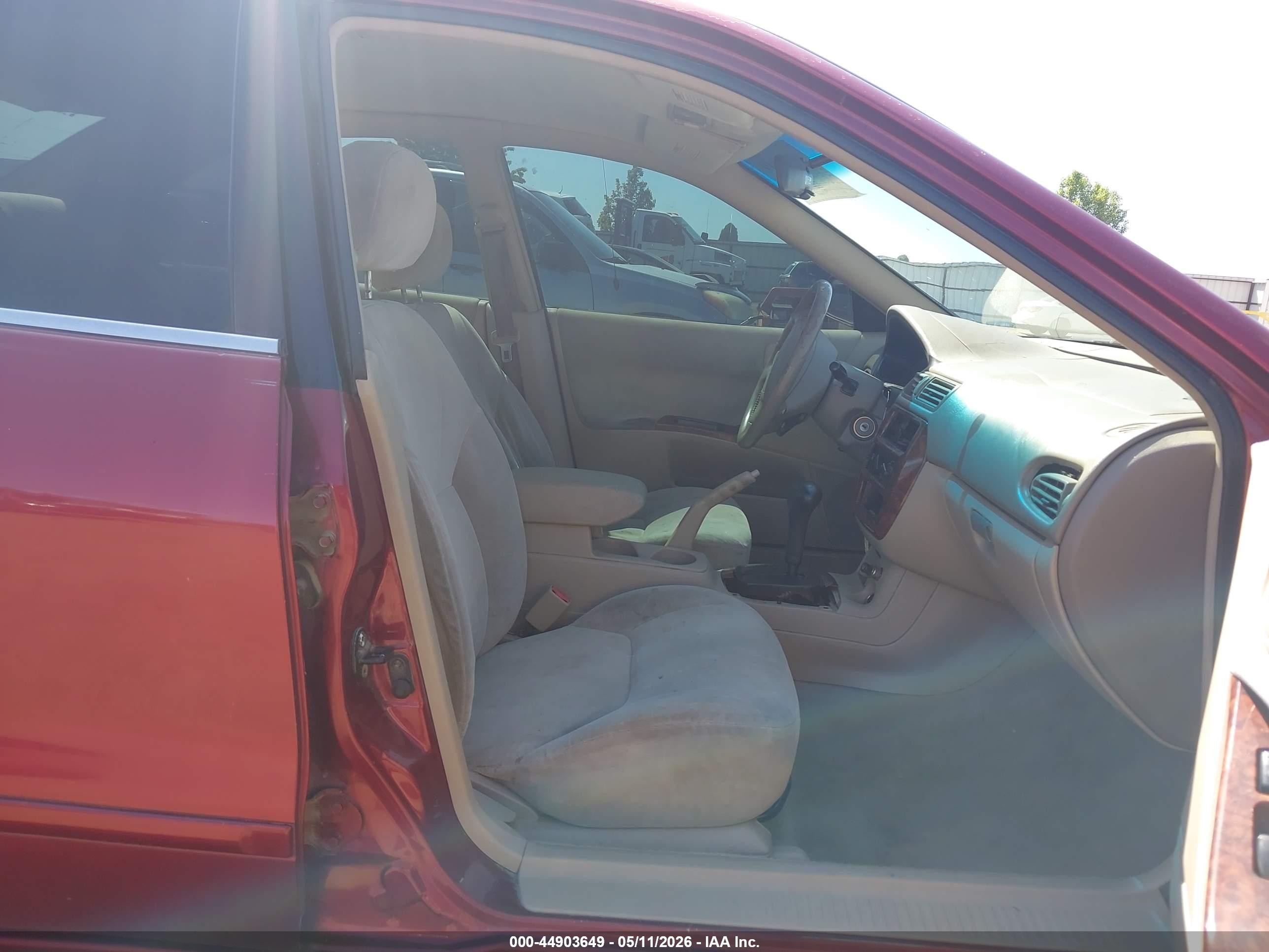 2000 Mitsubishi Galant Es Burgundy vin: 4A3AA46G0YE110345