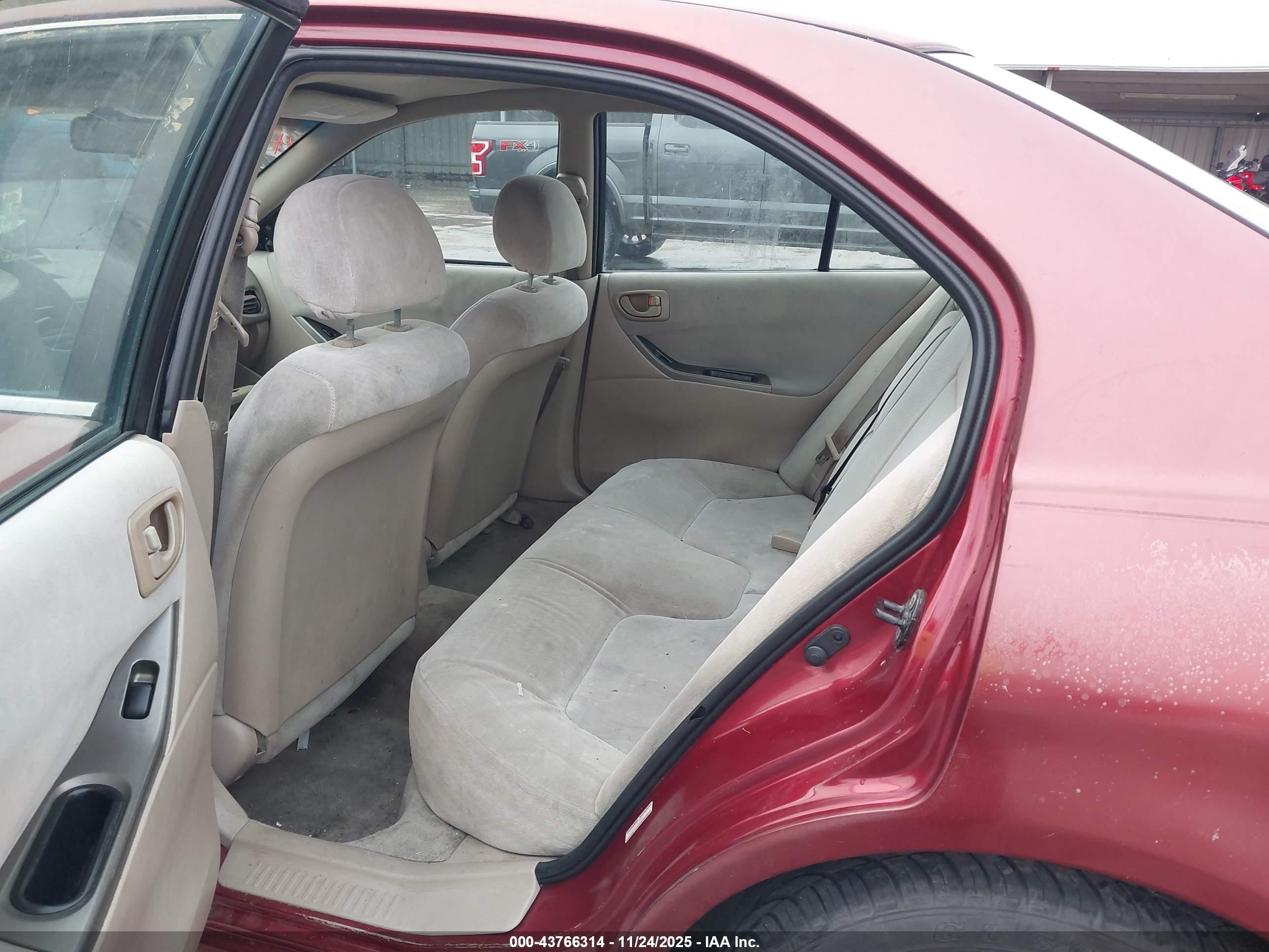 2002 Mitsubishi Galant Es/ls Burgundy vin: 4A3AA46G22E068073