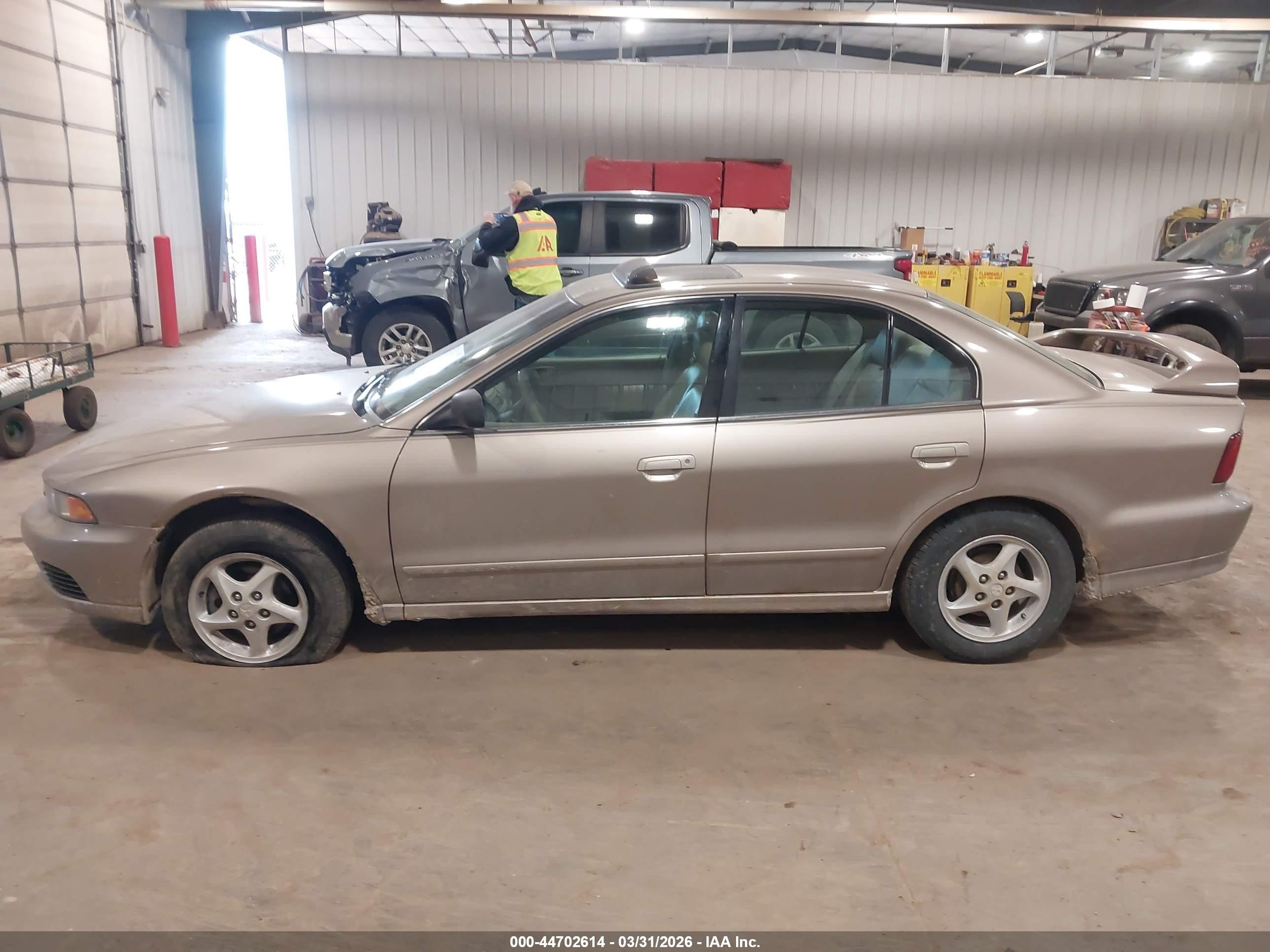 2002 Mitsubishi Galant Es/ls Gold vin: 4A3AA46G32E084881