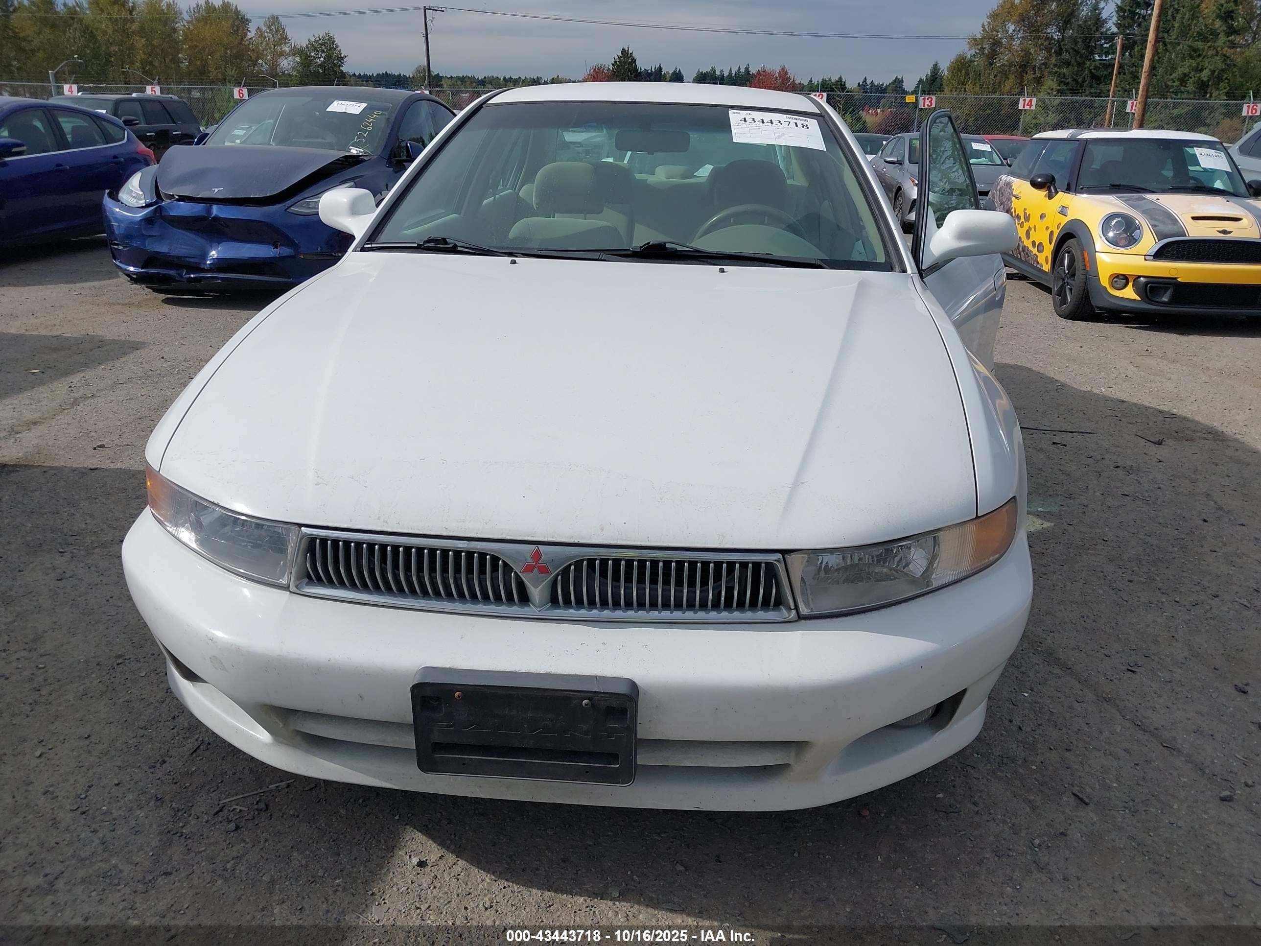 1999 Mitsubishi Galant Es White vin: 4A3AA46G3XE003904