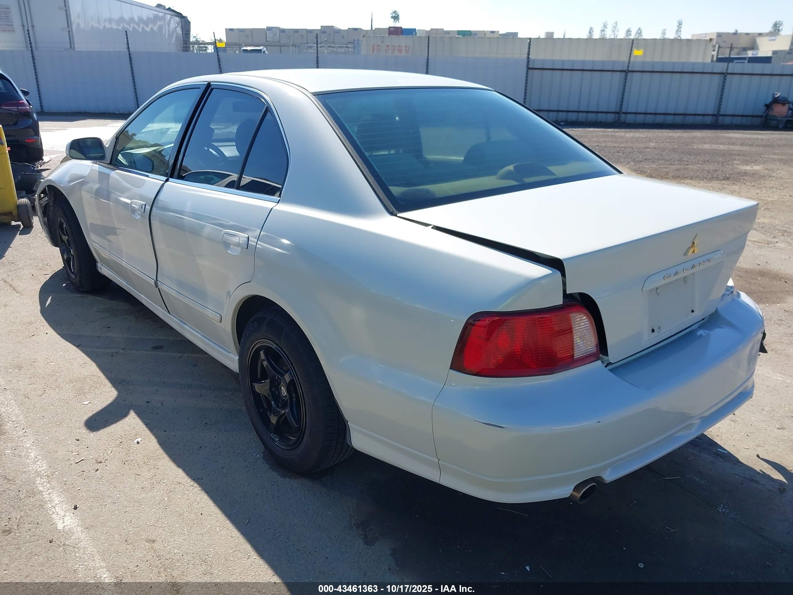 2002 Mitsubishi Galant Es/ls White vin: 4A3AA46G52E076166