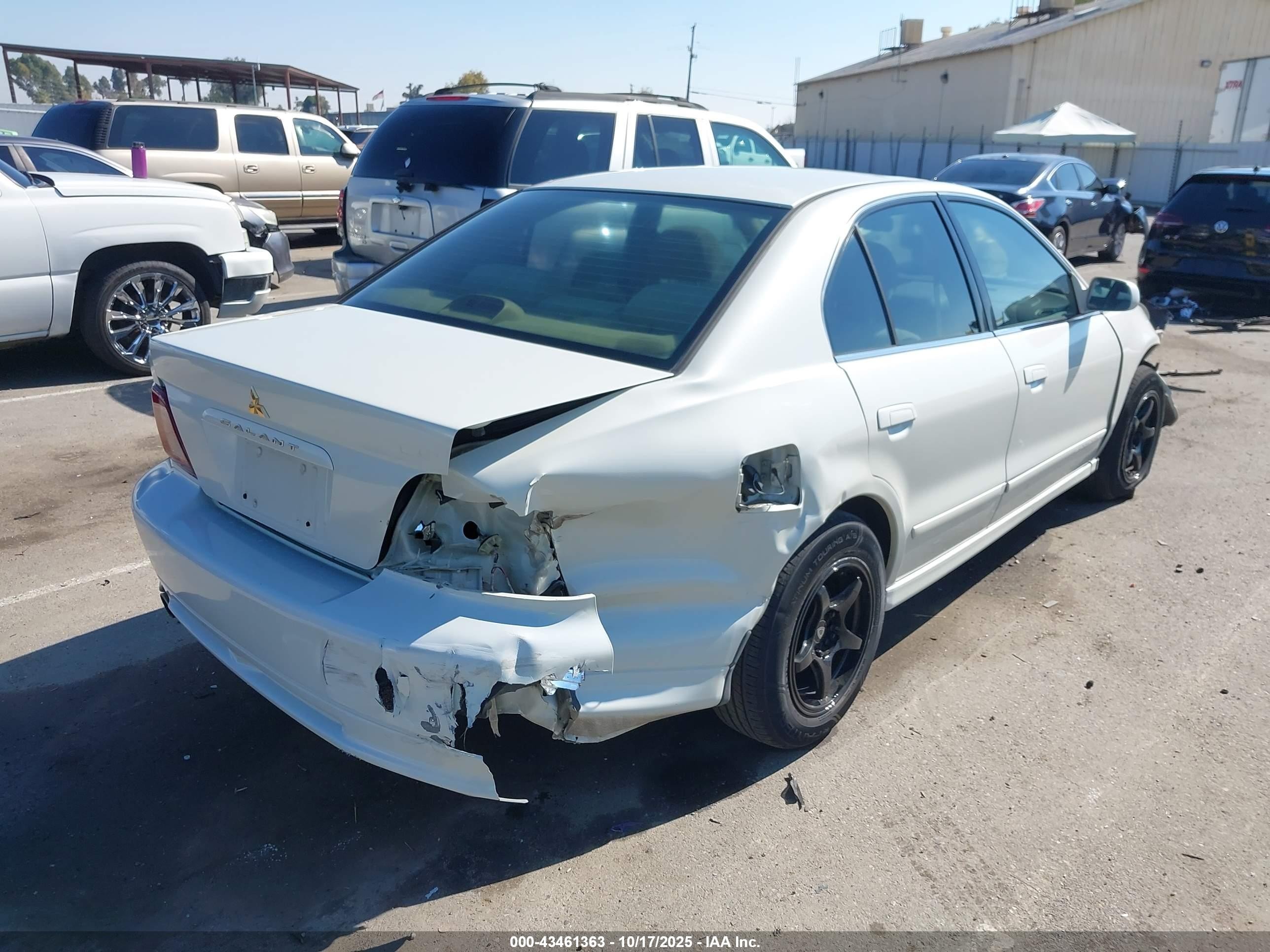 2002 Mitsubishi Galant Es/ls White vin: 4A3AA46G52E076166