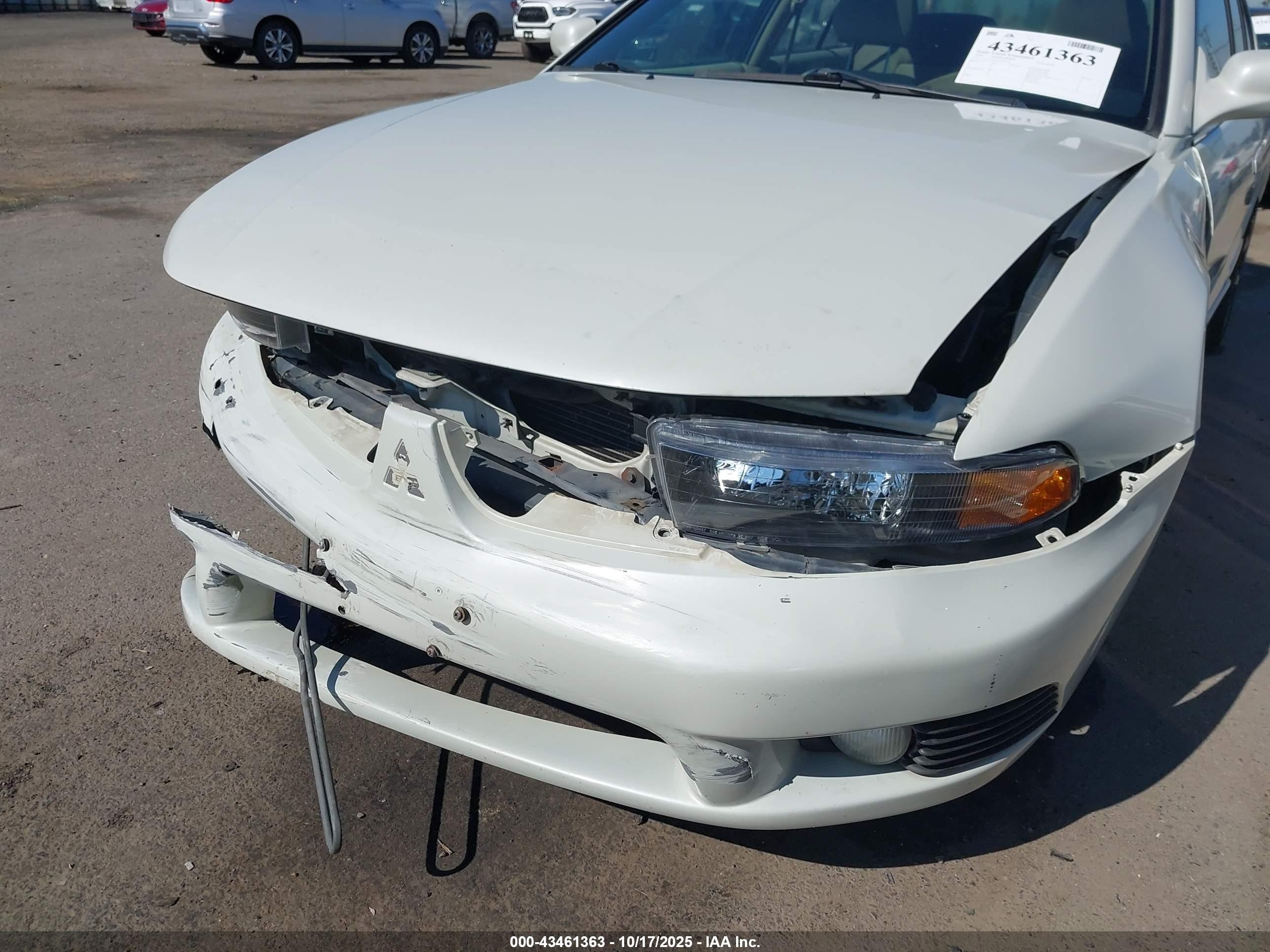 2002 Mitsubishi Galant Es/ls White vin: 4A3AA46G52E076166