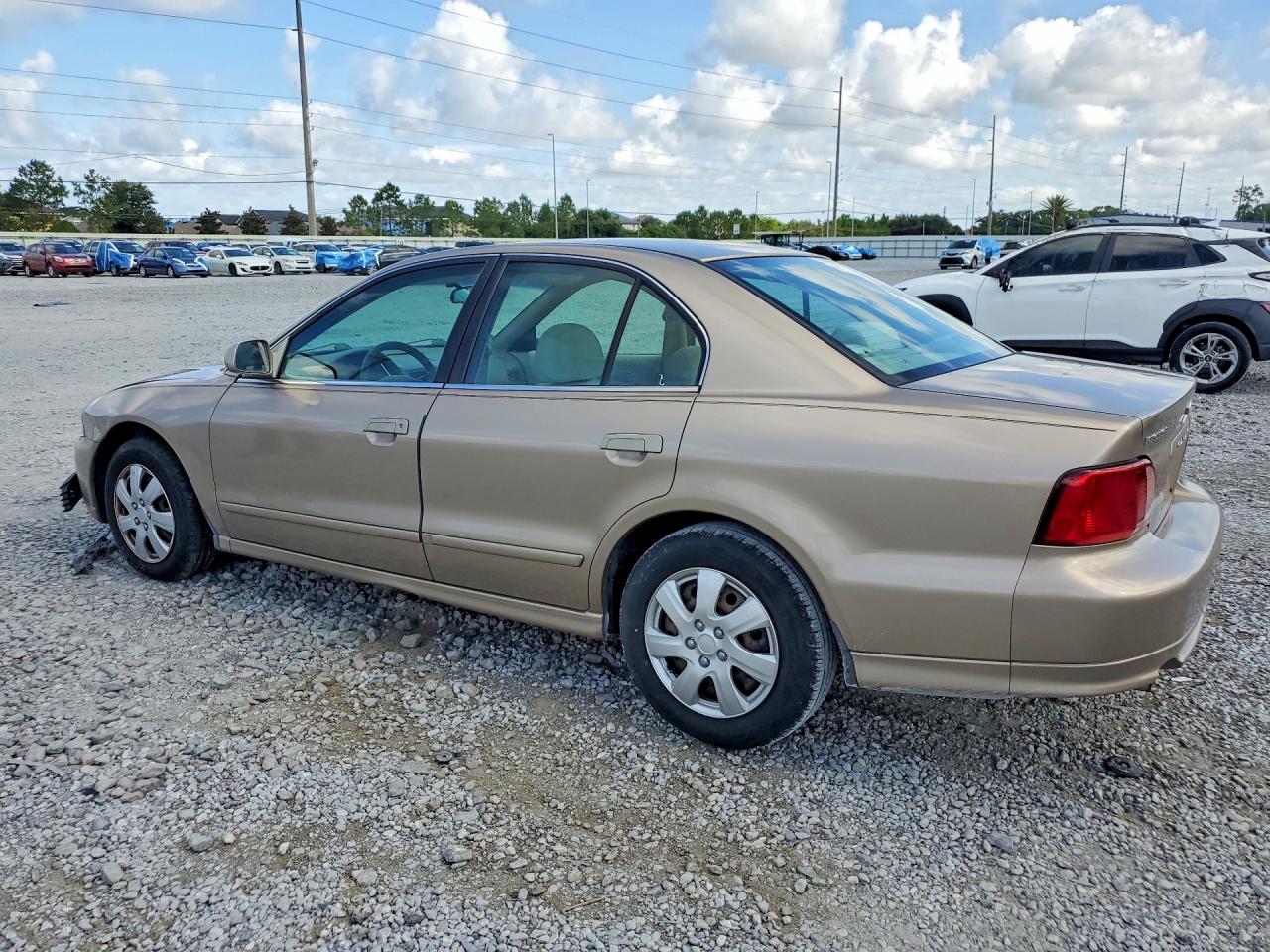 2002 Mitsubishi Galant Es Gold vin: 4A3AA46G52E133353