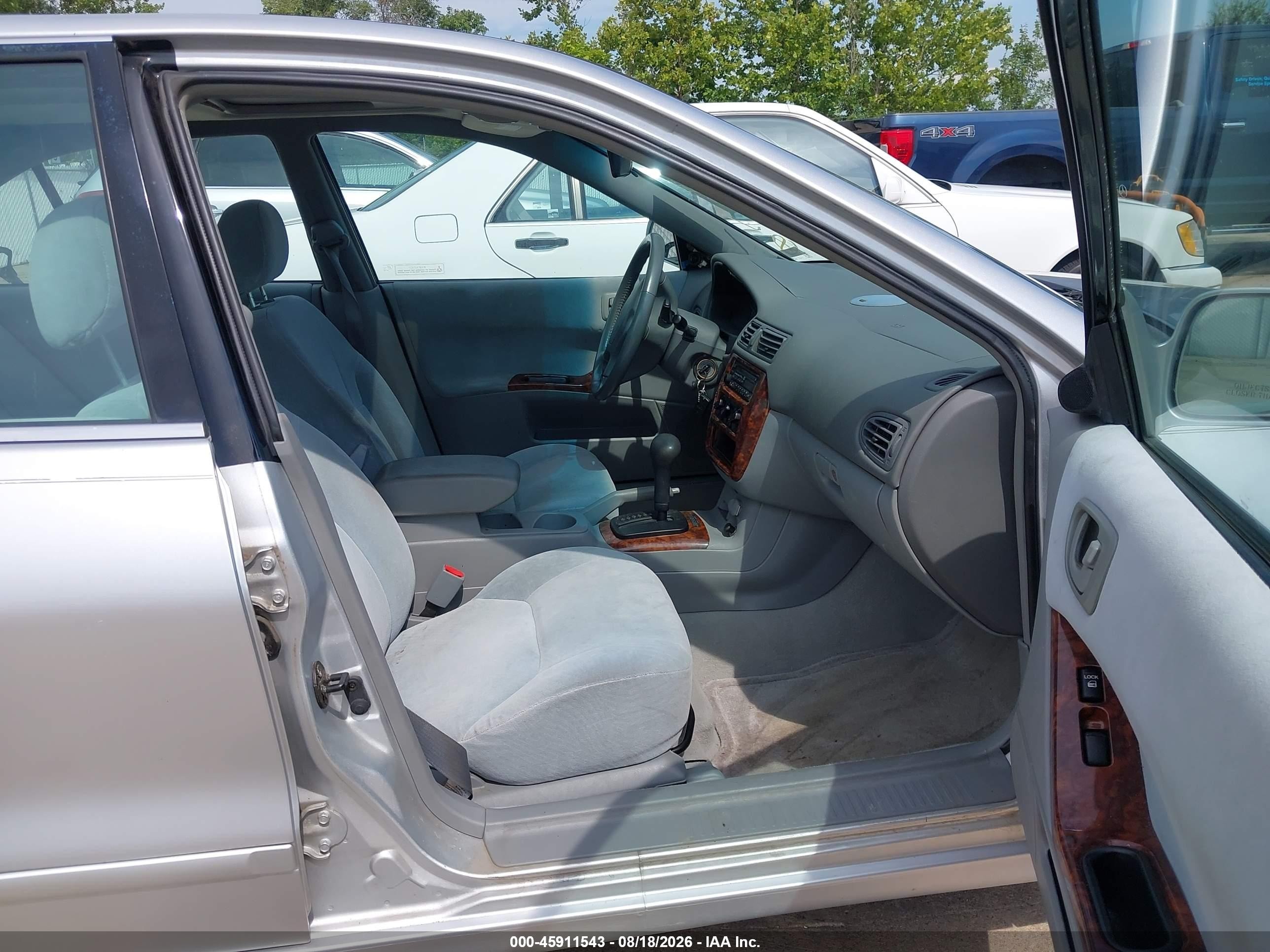 2001 Mitsubishi Galant Es V6/gtz Silver vin: 4A3AA46H41E084170