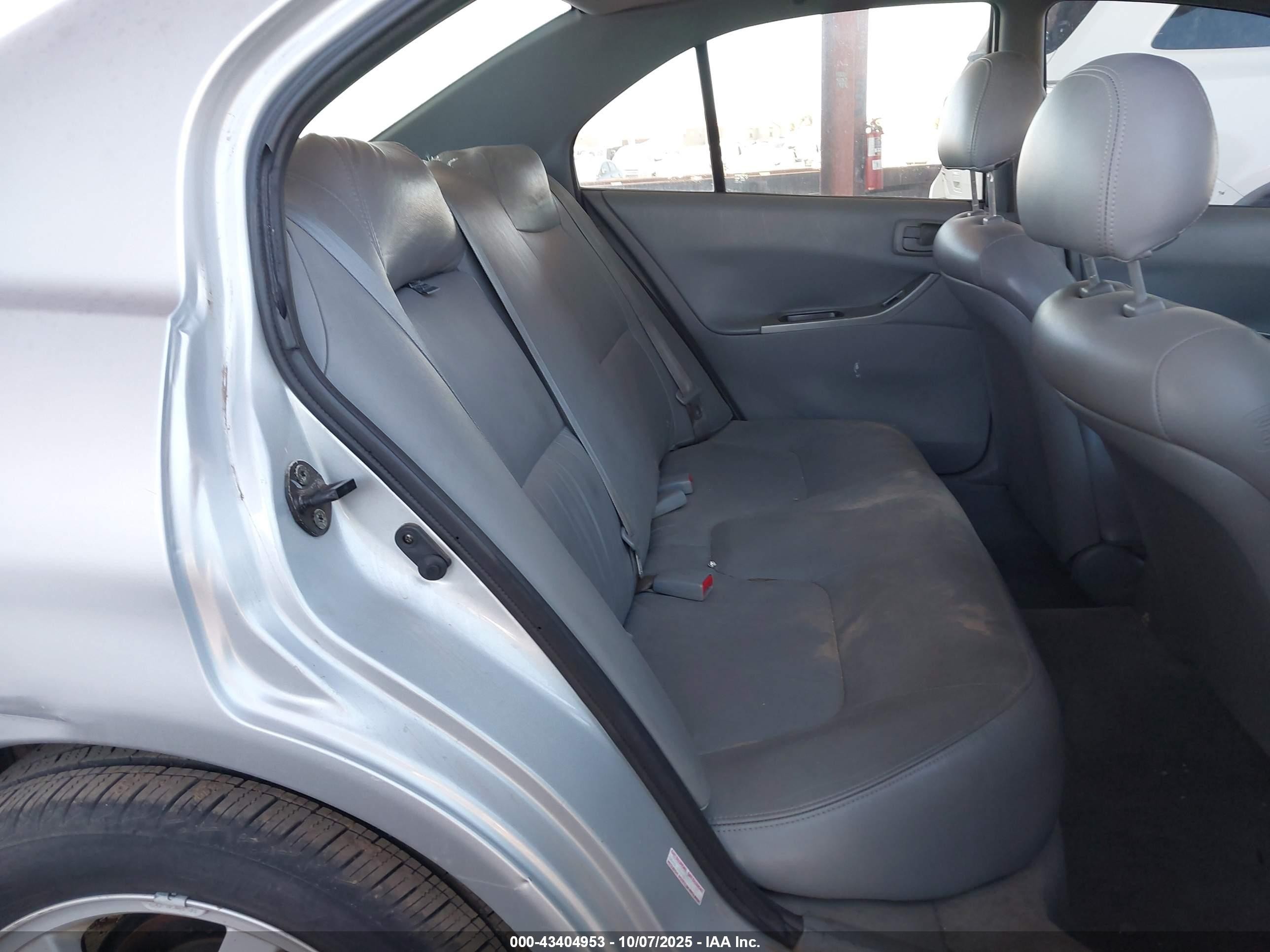 2002 Mitsubishi Galant Es V6/gtz/ls V6 Серебряный vin: 4A3AA46H92E129623