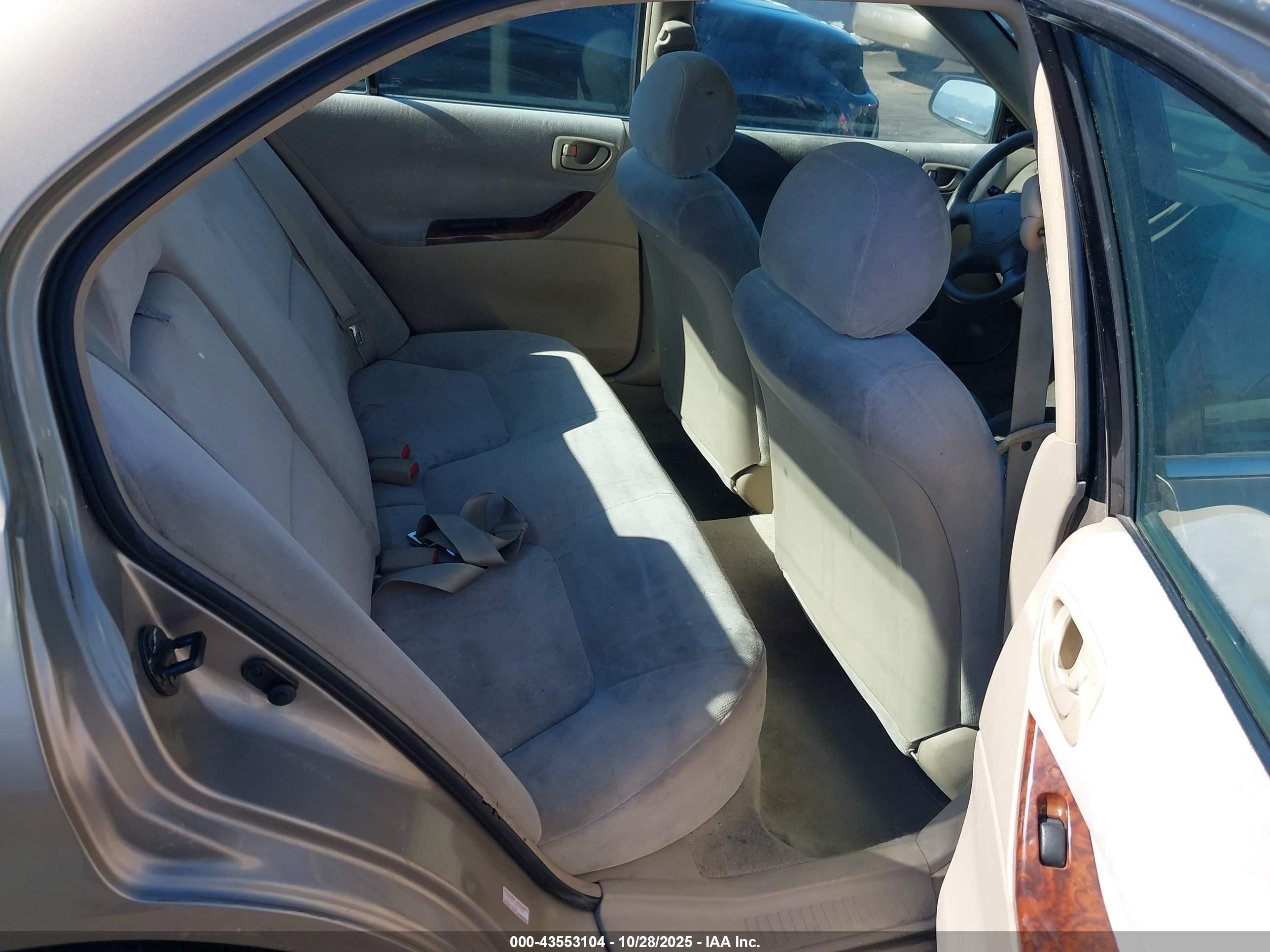 1999 Mitsubishi Galant Es V6/gtz Gold vin: 4A3AA46L7XE029256